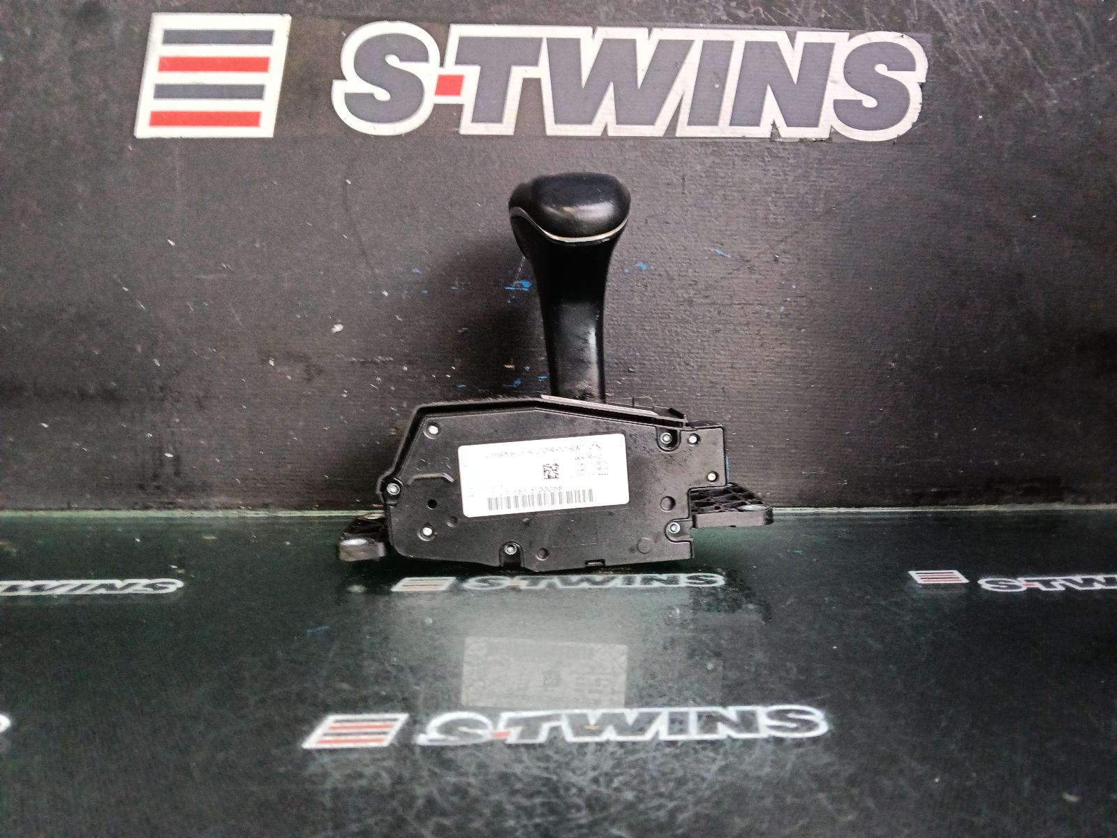 2015 Jeep Grandcherokee Gear Stick/Shifter View Auto part Gear Stick/Shifter Jeep Grandcherokee 2015