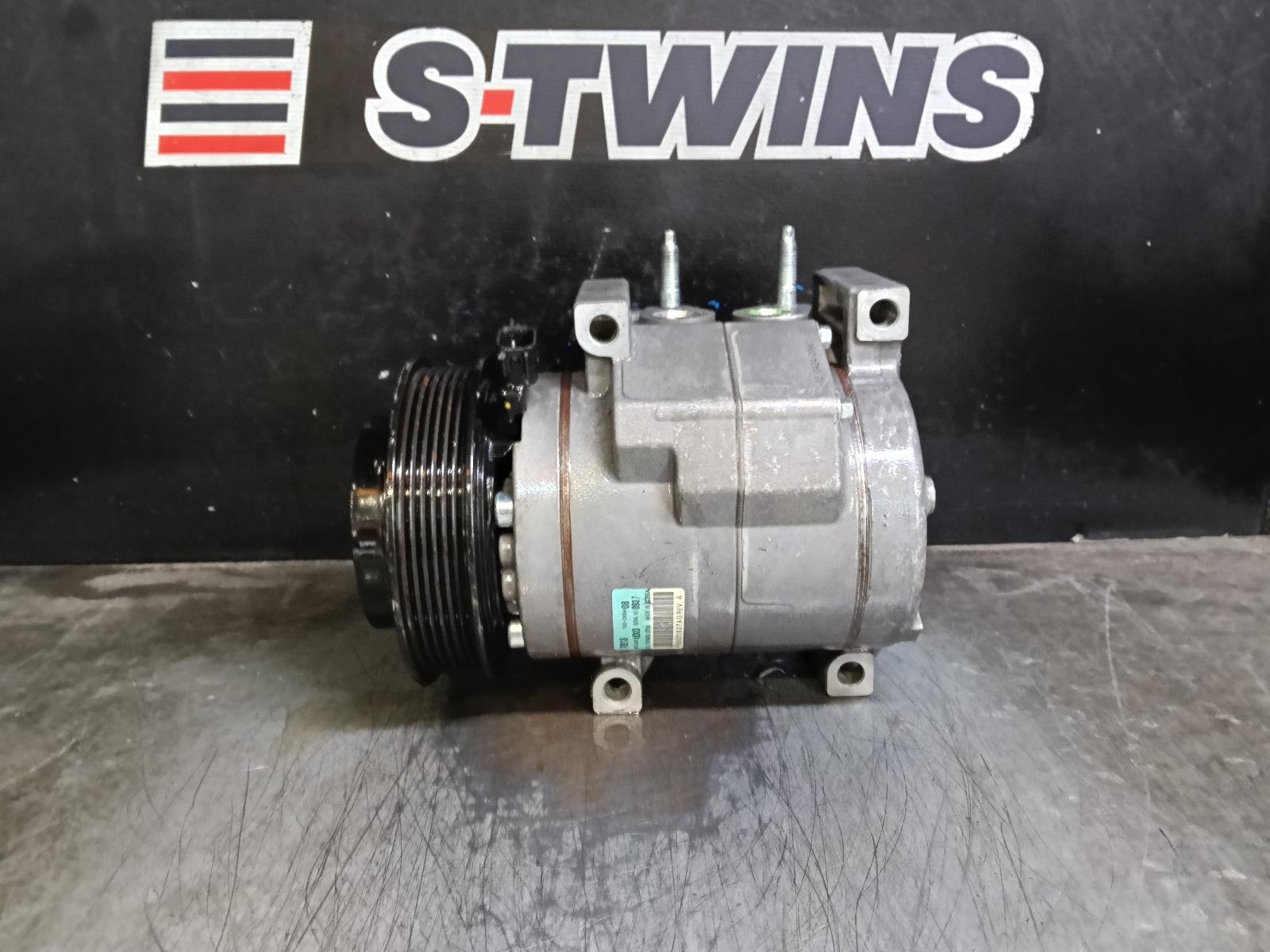 2015 Jeep Grandcherokee A/C Compressor View Auto part A/C Compressor Jeep Grandcherokee 2015