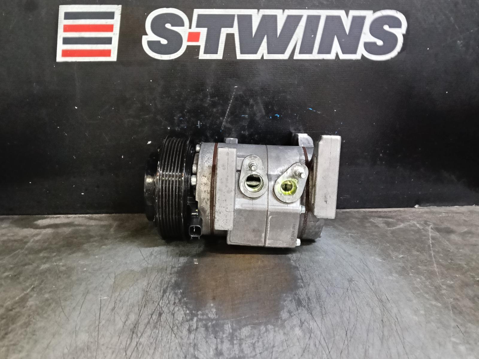 2015 Jeep Grandcherokee A/C Compressor View Auto part A/C Compressor Jeep Grandcherokee 2015