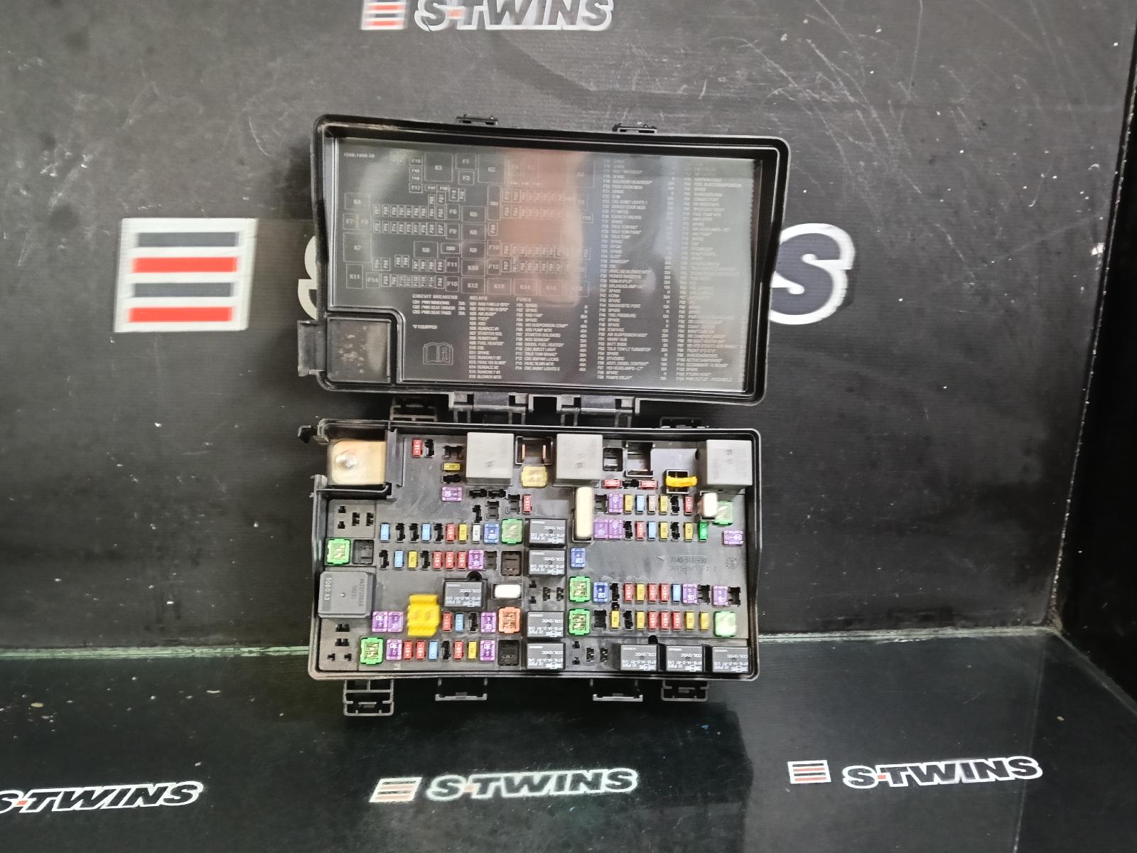 View Auto part Fuse Box Jeep Grandcherokee 2015