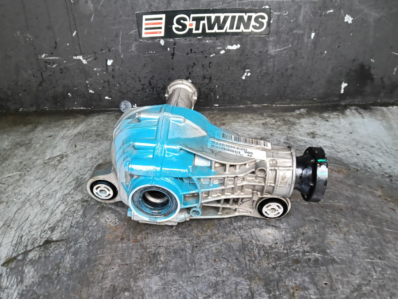 View Auto part Differential Centre Jeep Grandcherokee 2015
