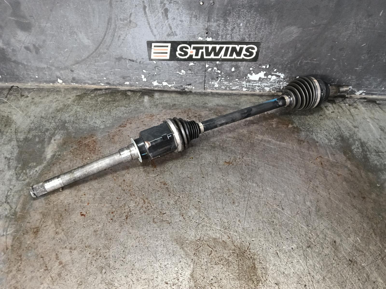 View Auto part Right Driveshaft Jeep Grandcherokee 2015