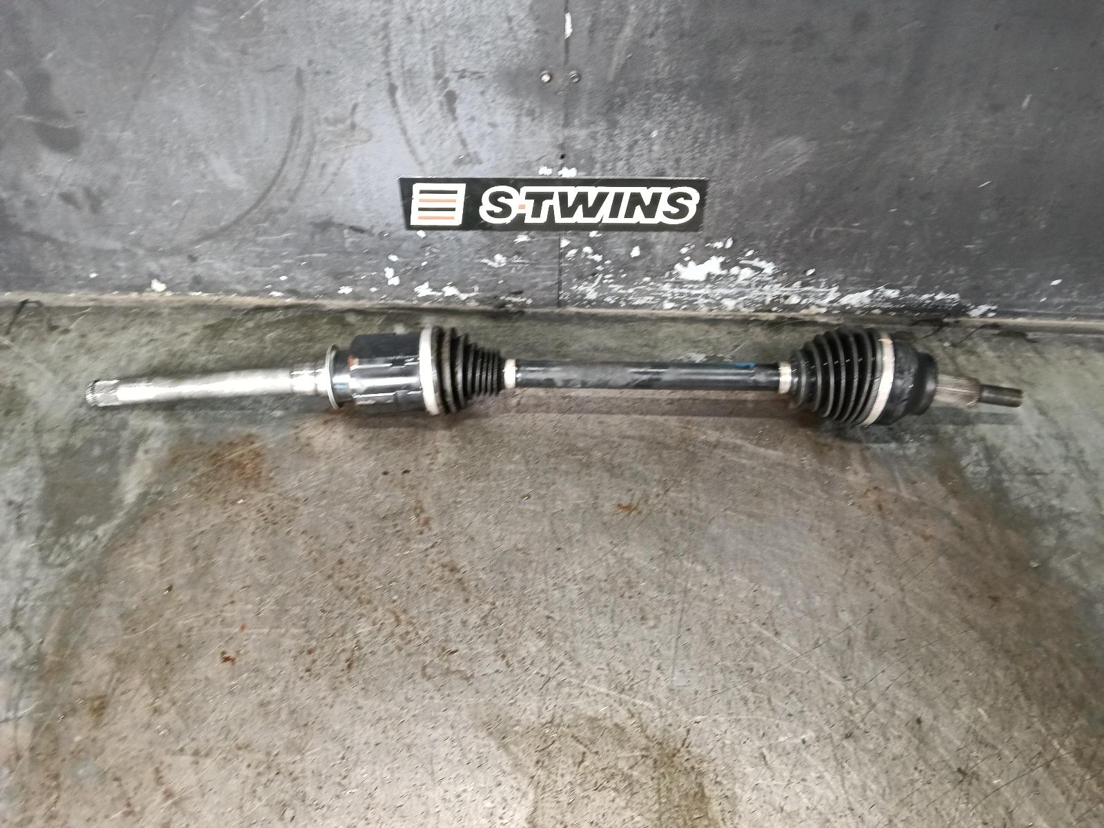 View Auto part Right Driveshaft Jeep Grandcherokee 2015