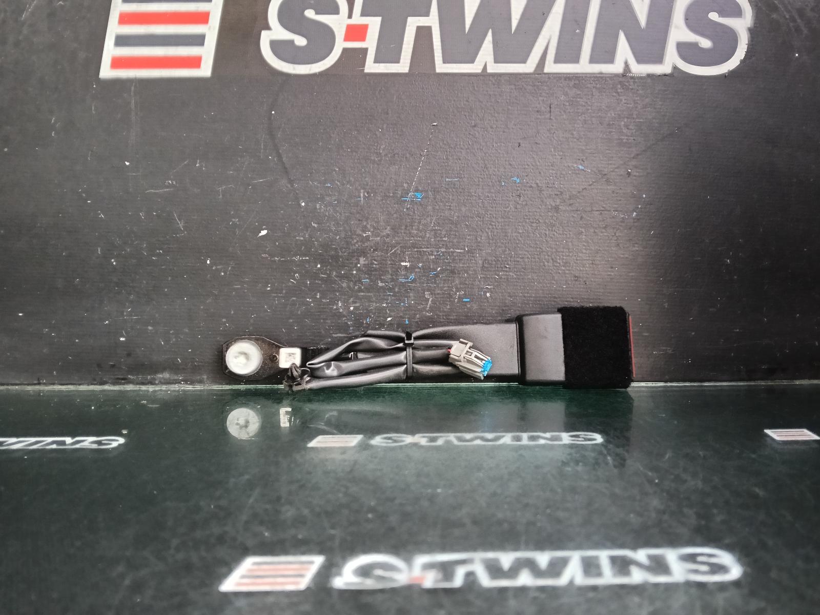 View Auto part Seatbelt/Stalk Jeep Grandcherokee 2015