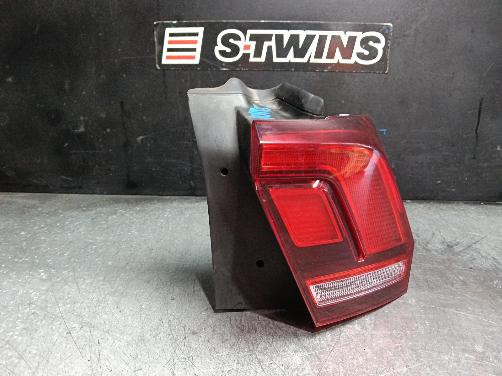 2023 Volkswagen Tiguan Right Taillight View Auto part Right Taillight Volkswagen Tiguan 2023