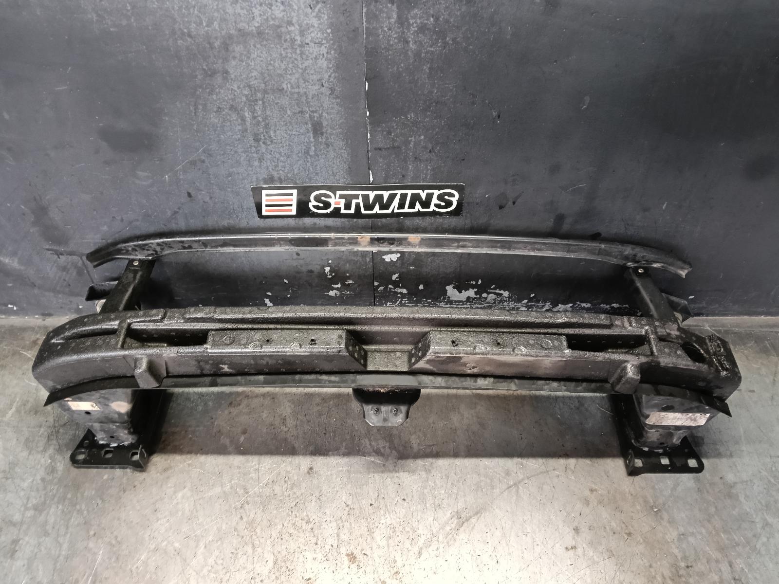 View Auto part F/Bar Reinforc/Brack Volkswagen Golf 2019
