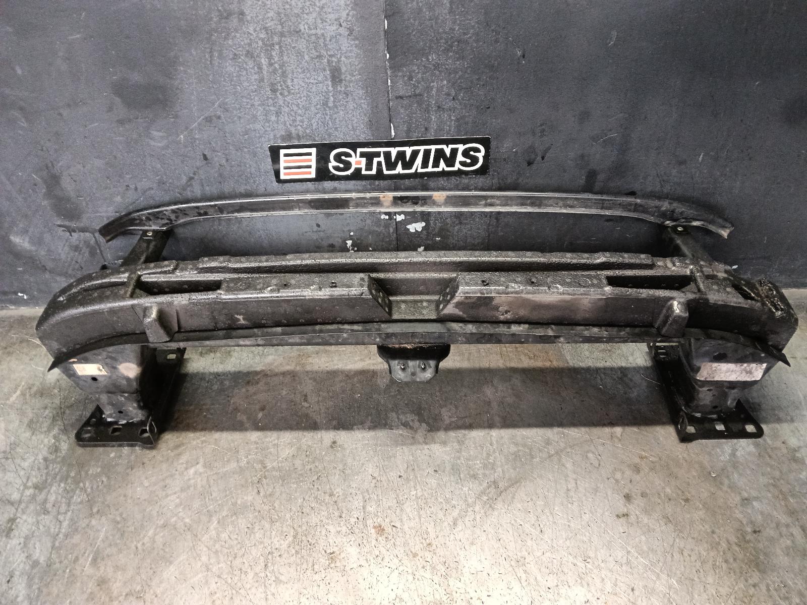 View Auto part F/Bar Reinforc/Brack Volkswagen Golf 2019