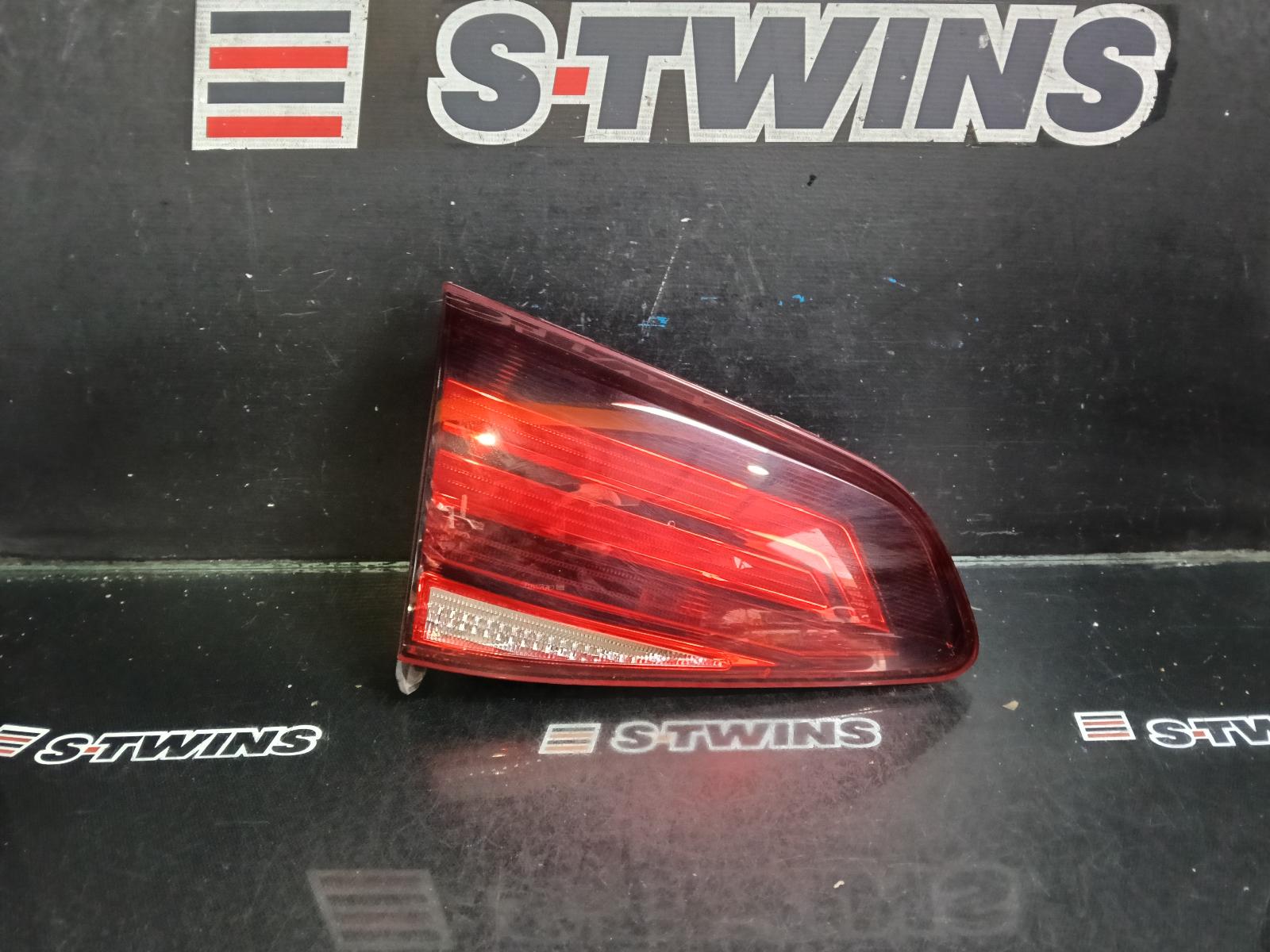 View Auto part Rear Garnish Volkswagen Golf 2019