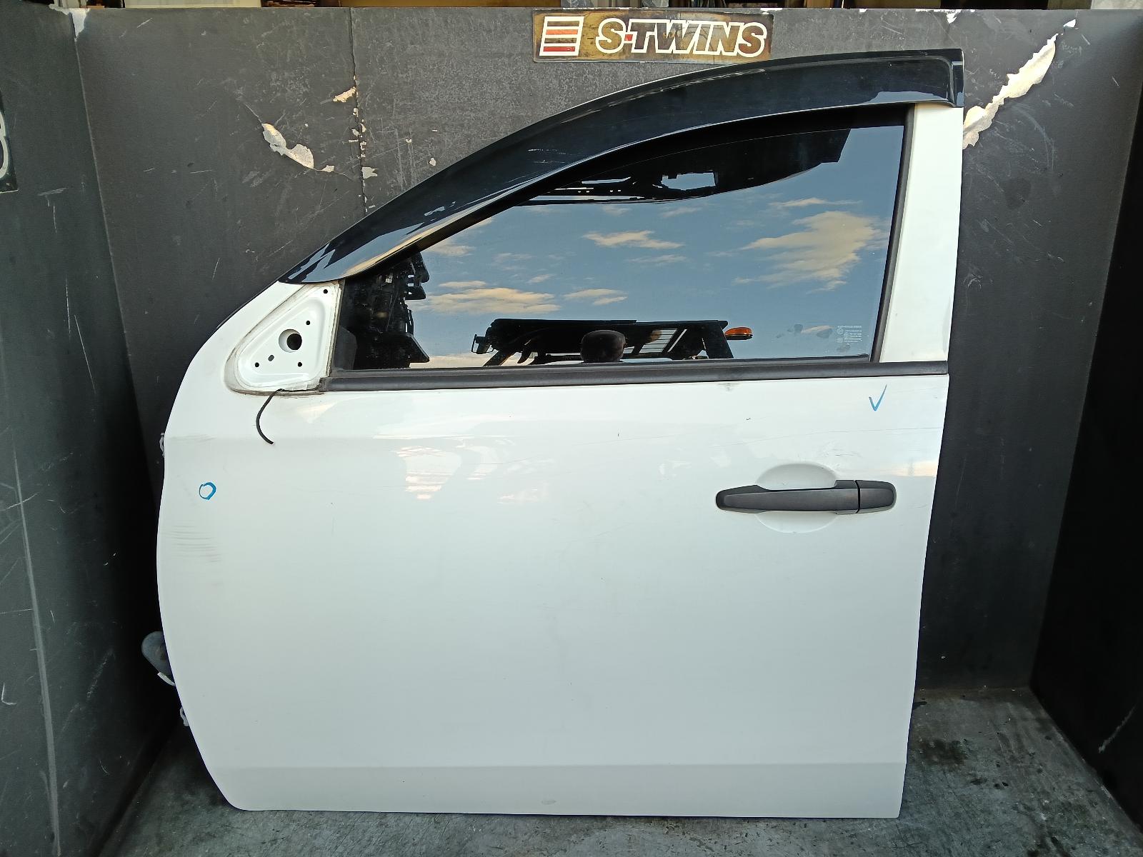 View Auto part Left Front Door Mitsubishi Triton 2017