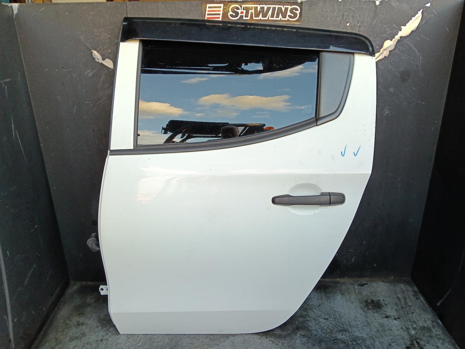 2017 Mitsubishi Triton Left Rear Door/Sliding View Auto part Left Rear Door/Sliding Mitsubishi Triton 2017