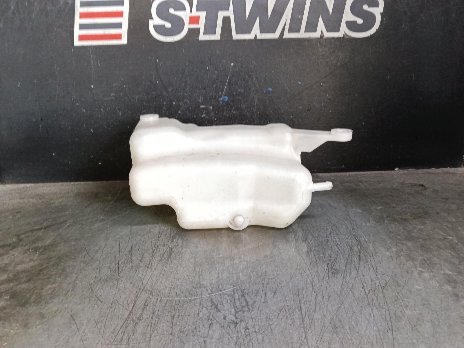 2017 Mitsubishi Triton Overflow Bottle View Auto part Overflow Bottle Mitsubishi Triton 2017