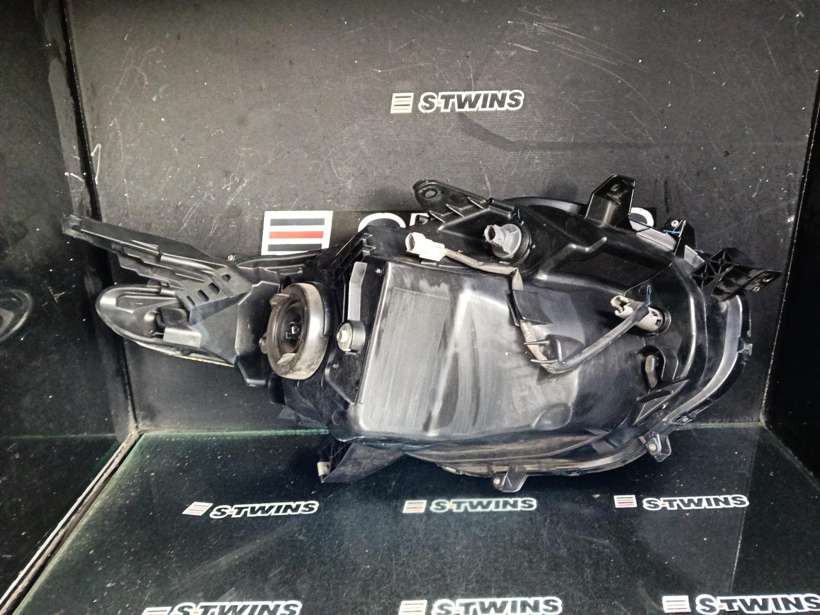 2017 Mitsubishi Triton Left Headlamp View Auto part Left Headlamp Mitsubishi Triton 2017