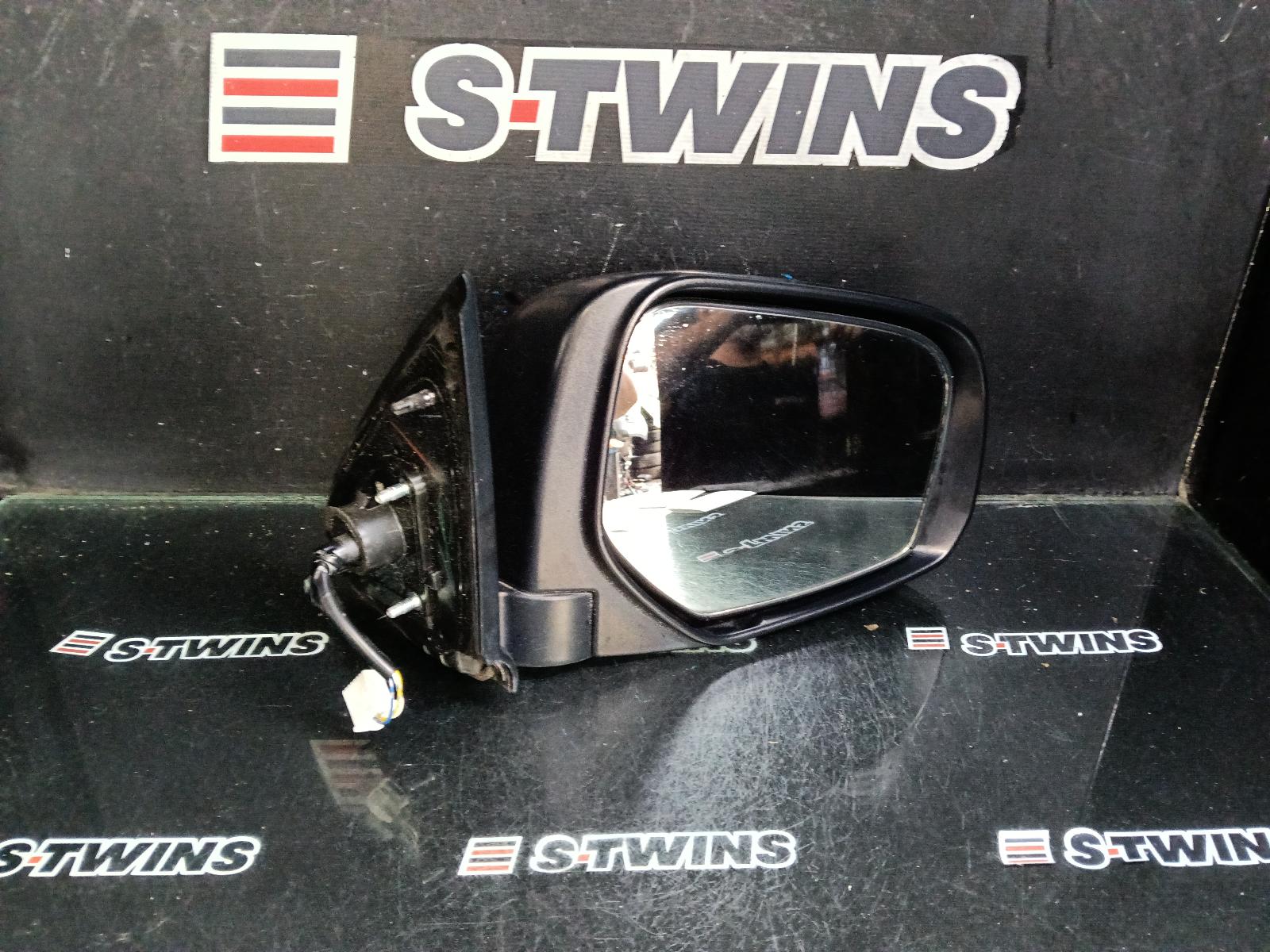 2017 Mitsubishi Triton Right Door Mirror View Auto part Right Door Mirror Mitsubishi Triton 2017