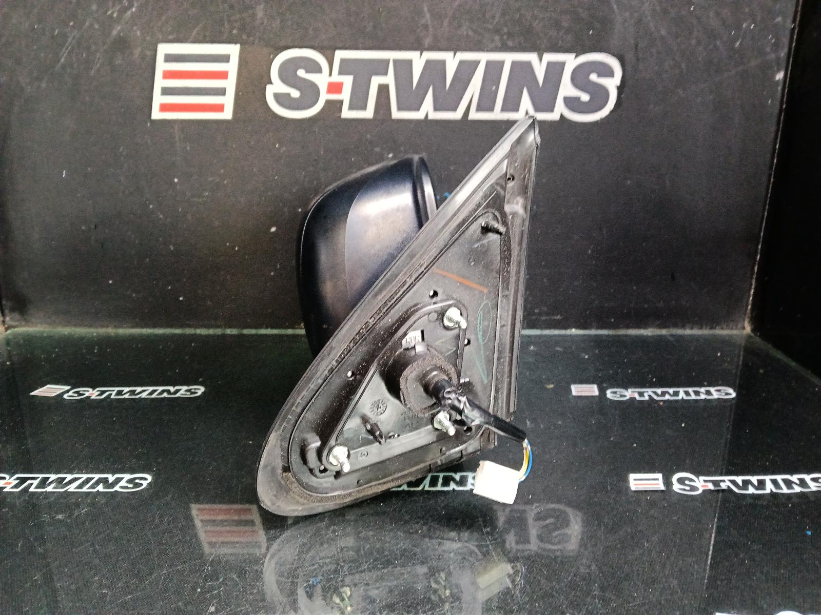 2017 Mitsubishi Triton Right Door Mirror View Auto part Right Door Mirror Mitsubishi Triton 2017