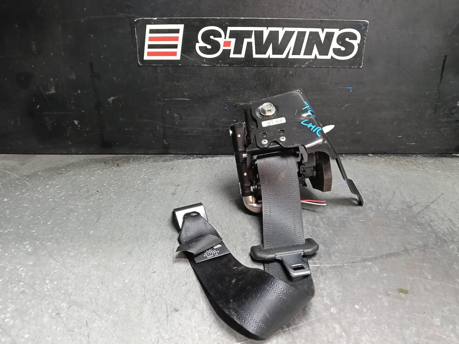 View Auto part Seatbelt/Stalk Mazda Cx30 2022