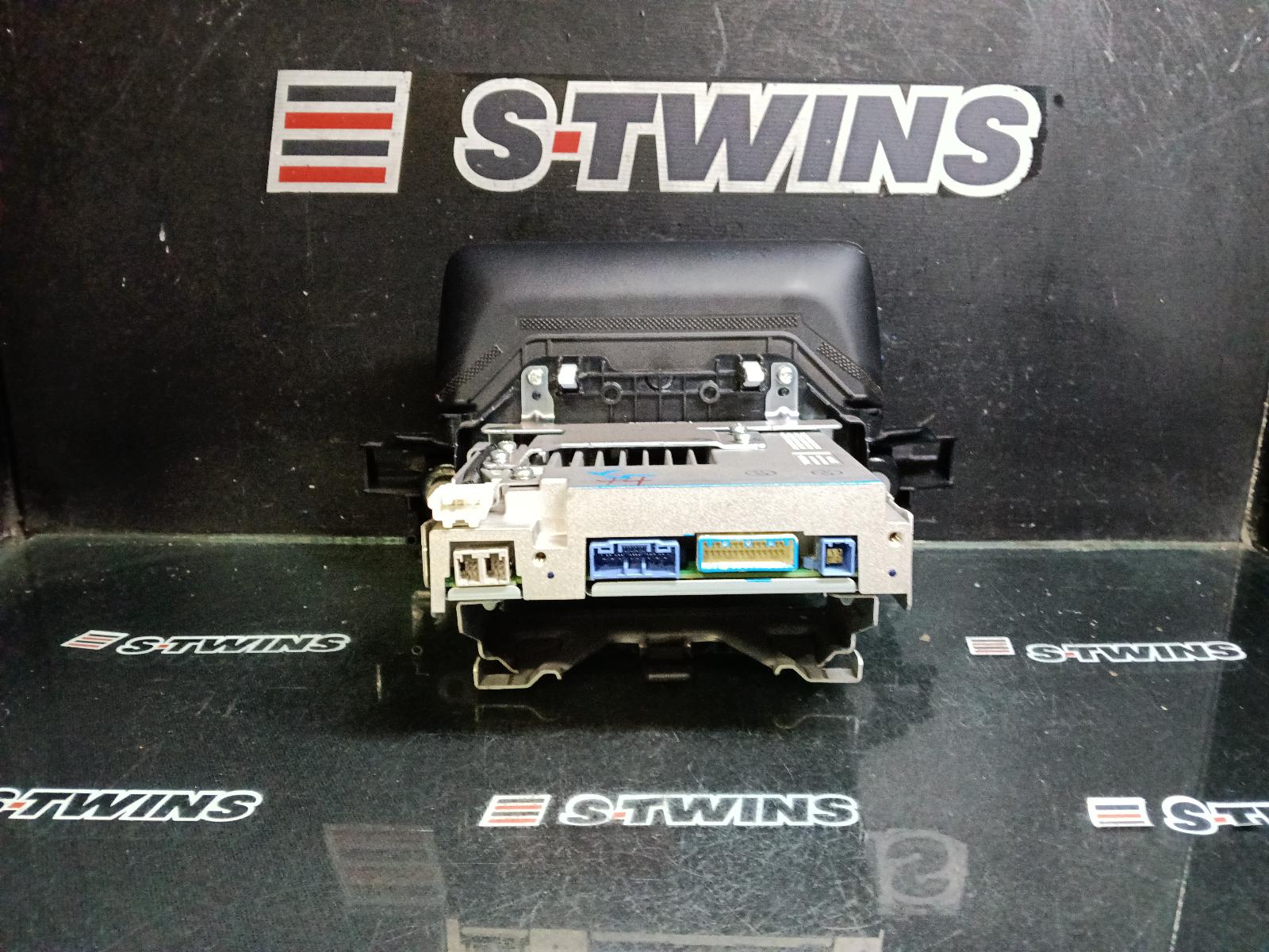 View Auto part Radio/Cd/Dvd/Sat/Tv Mazda Cx5 2019