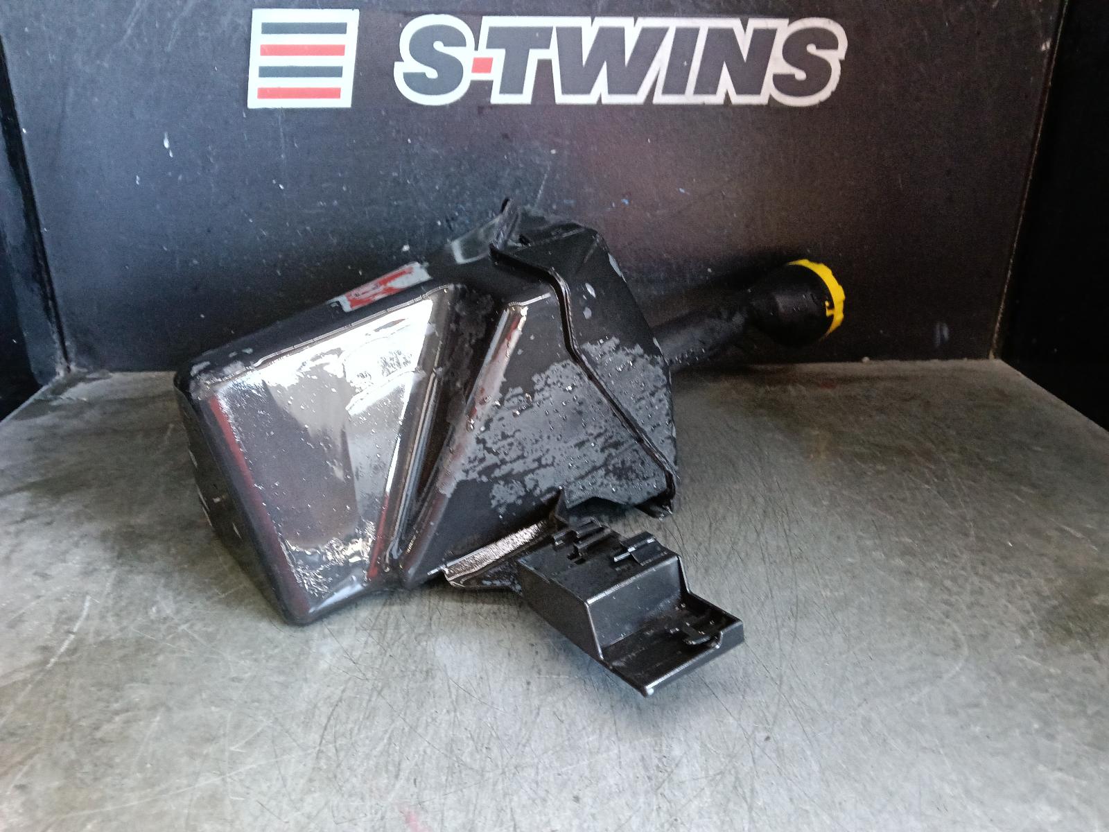 View Auto part Overflow Bottle Holden Commodore 2011