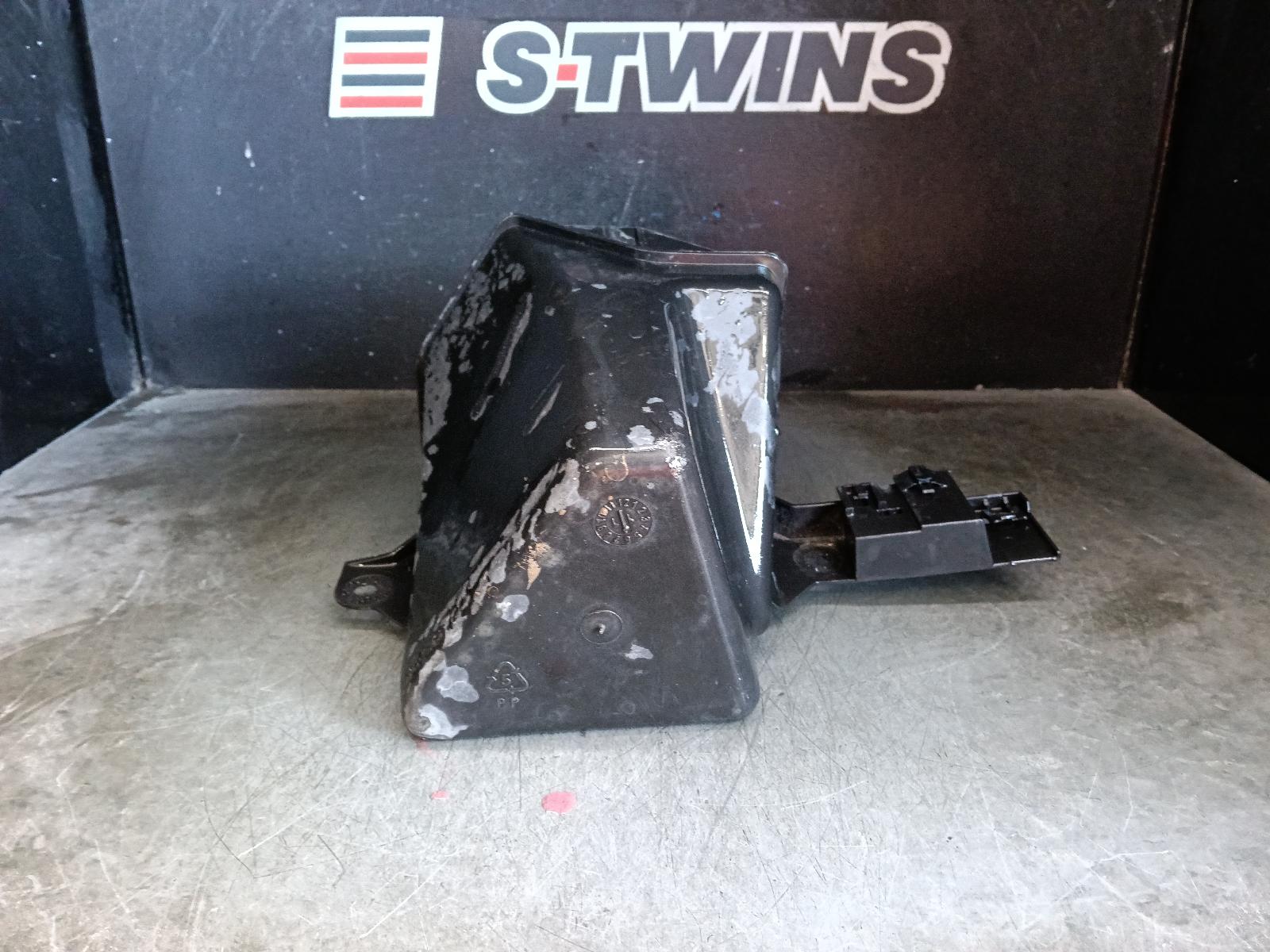View Auto part Overflow Bottle Holden Commodore 2011