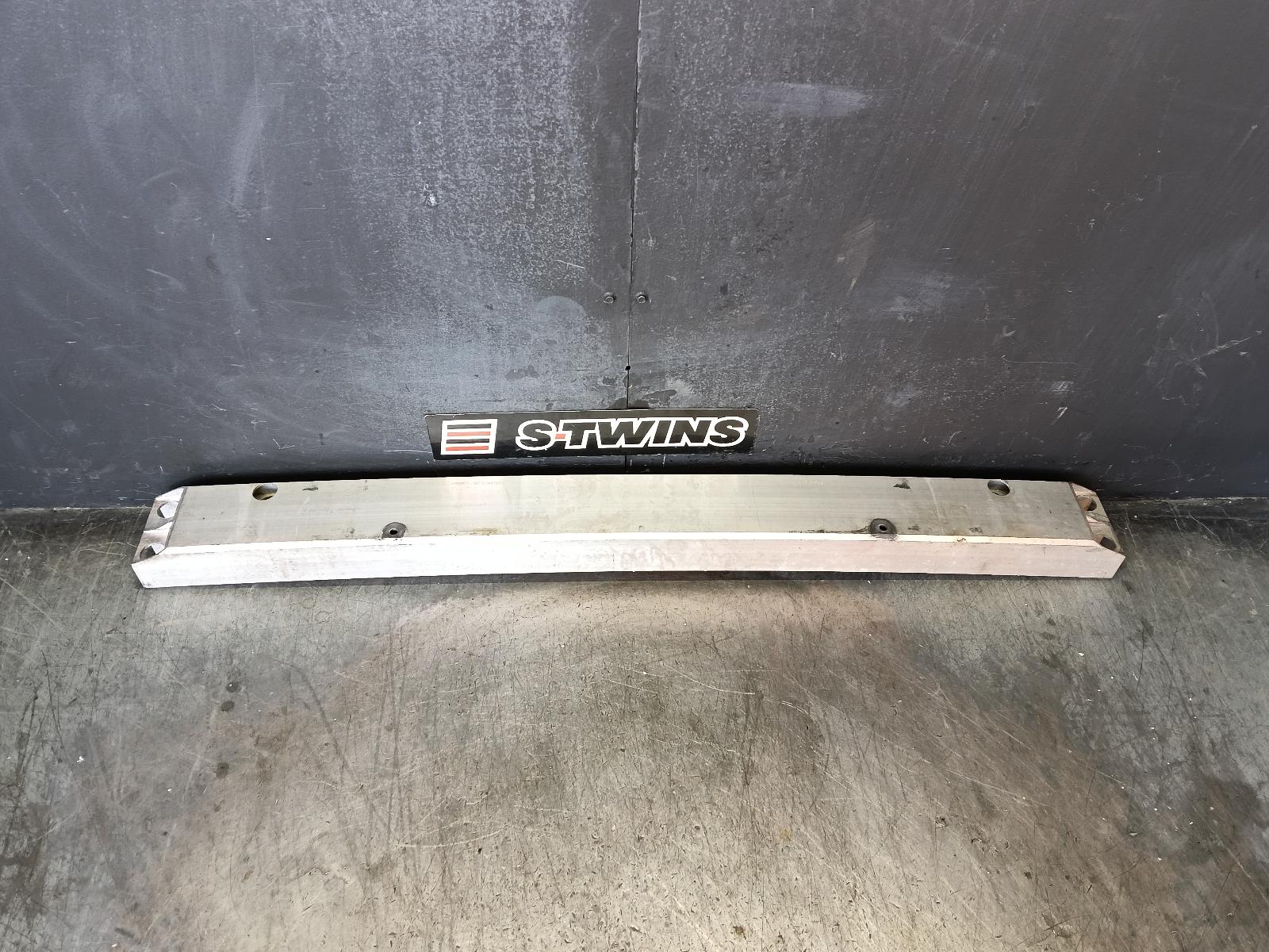 2011 Holden Commodore F/Bar Reinforc/Brack View Auto part F/Bar Reinforc/Brack Holden Commodore 2011