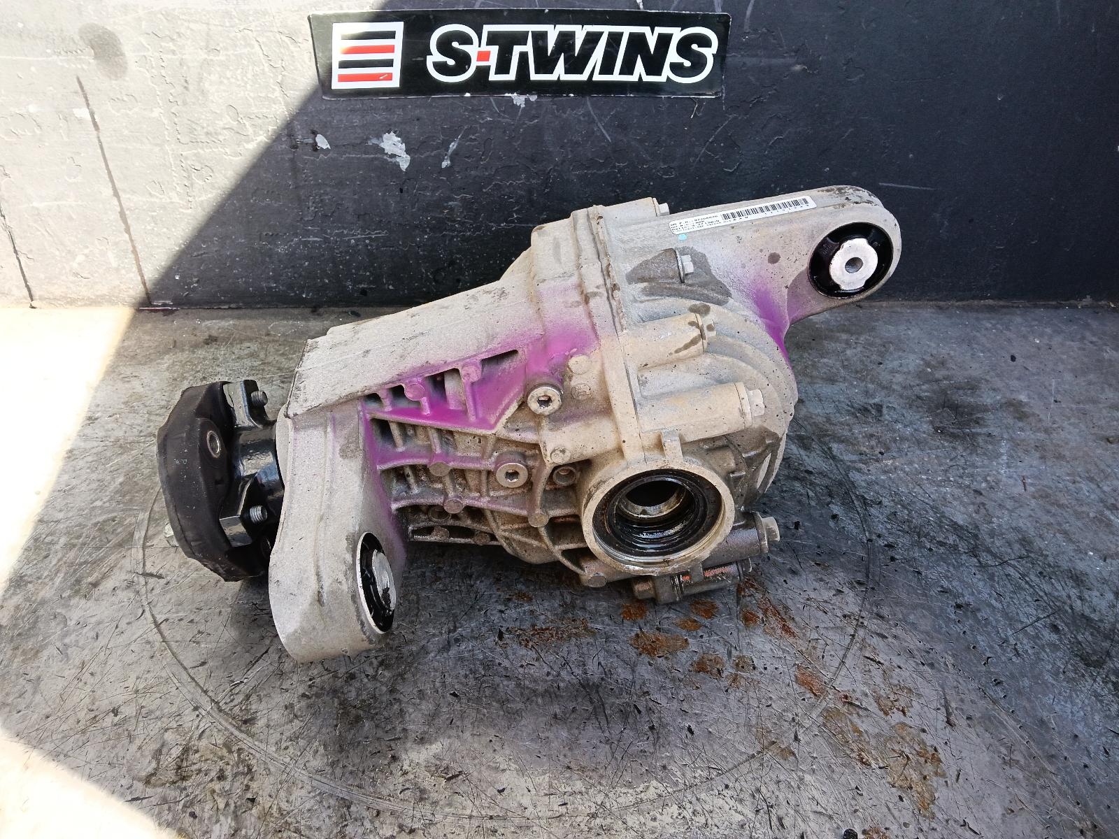 2011 Holden Commodore Differential Centre View Auto part Differential Centre Holden Commodore 2011