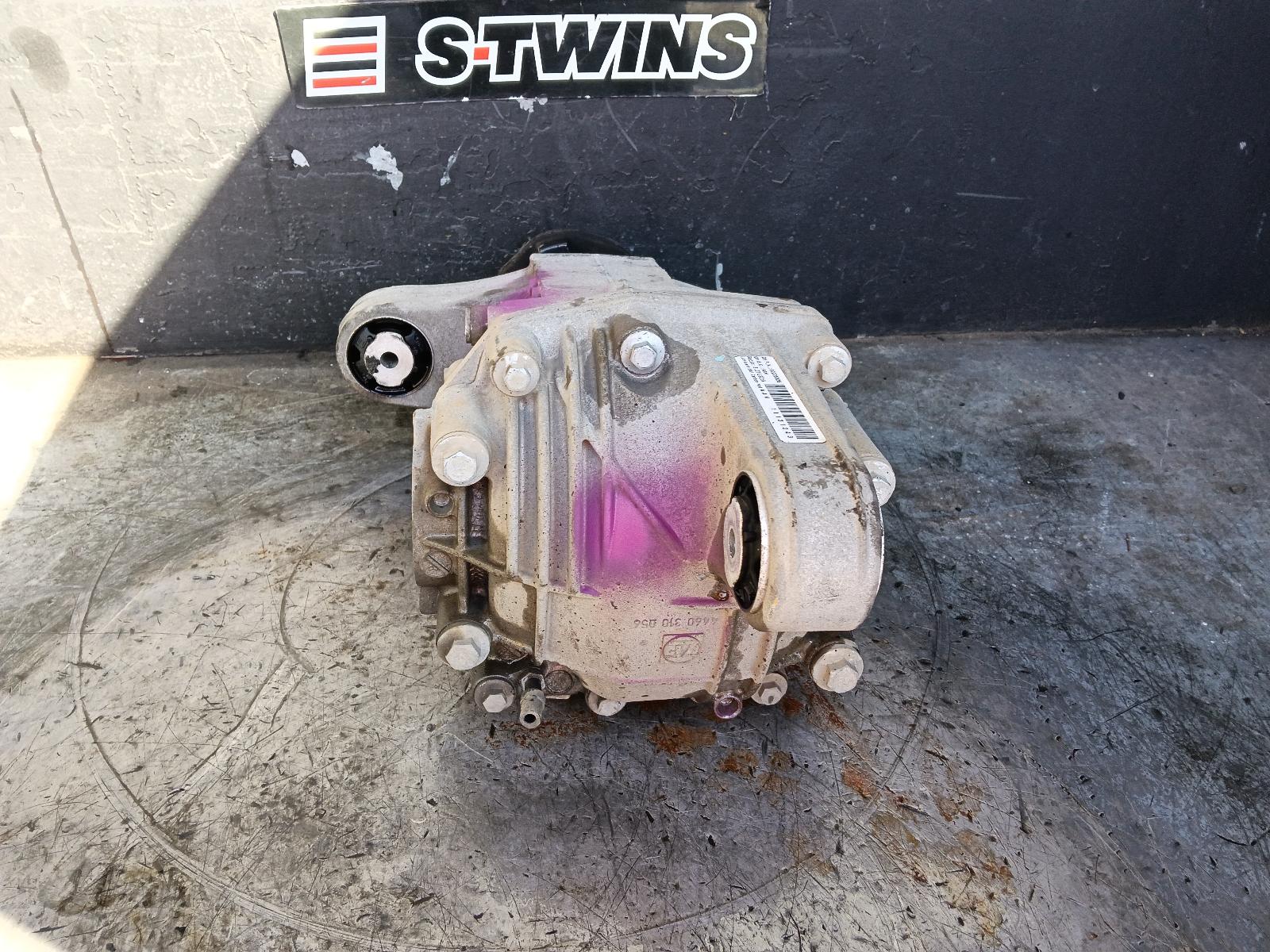 2011 Holden Commodore Differential Centre View Auto part Differential Centre Holden Commodore 2011