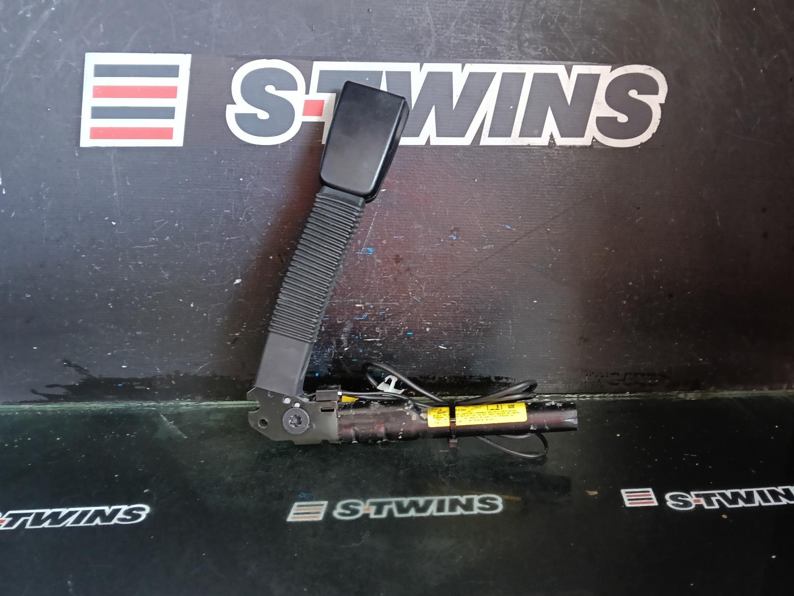 View Auto part Seatbelt/Stalk Holden Commodore 2011