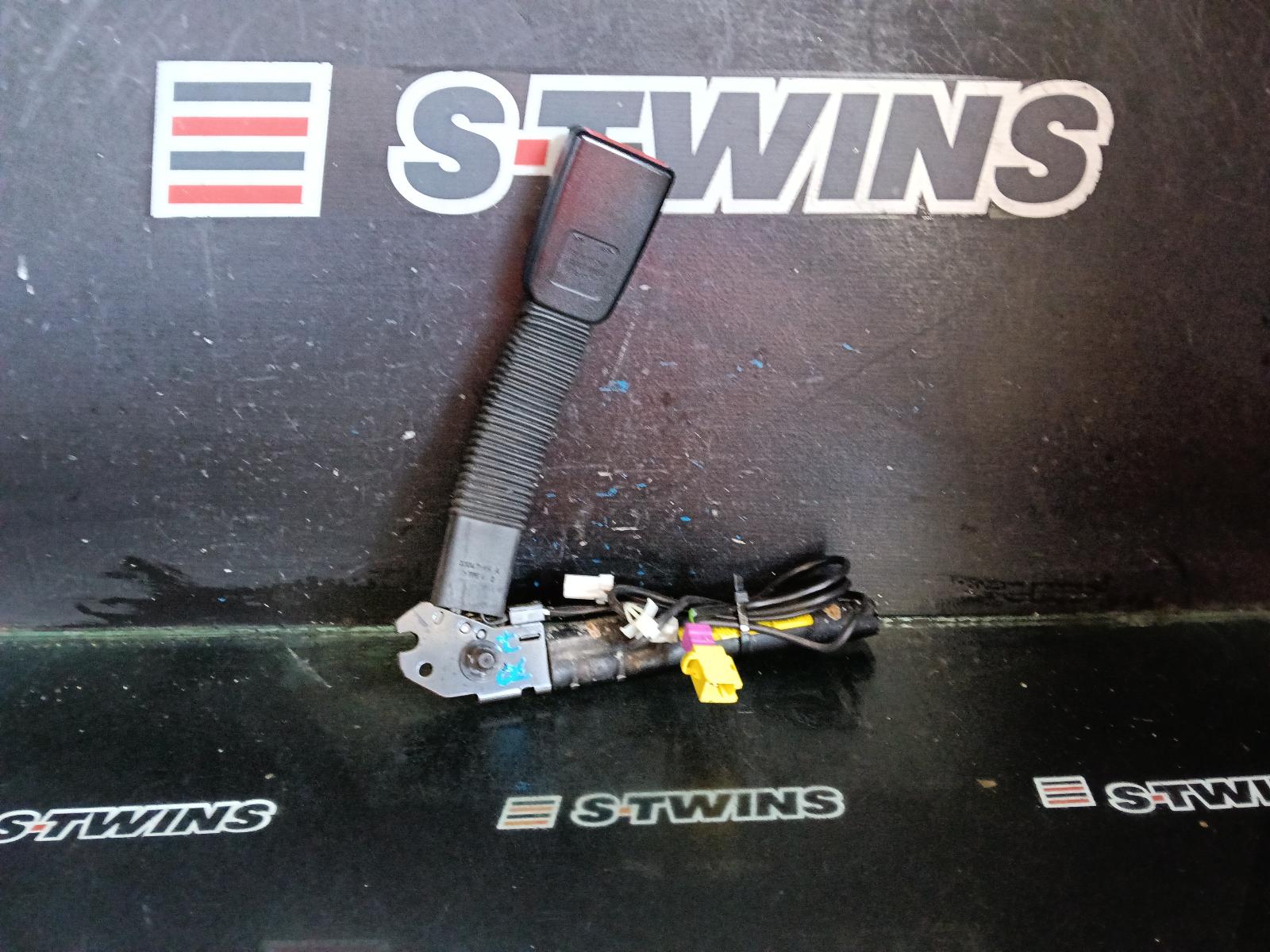 2011 Holden Commodore Seatbelt/Stalk View Auto part Seatbelt/Stalk Holden Commodore 2011