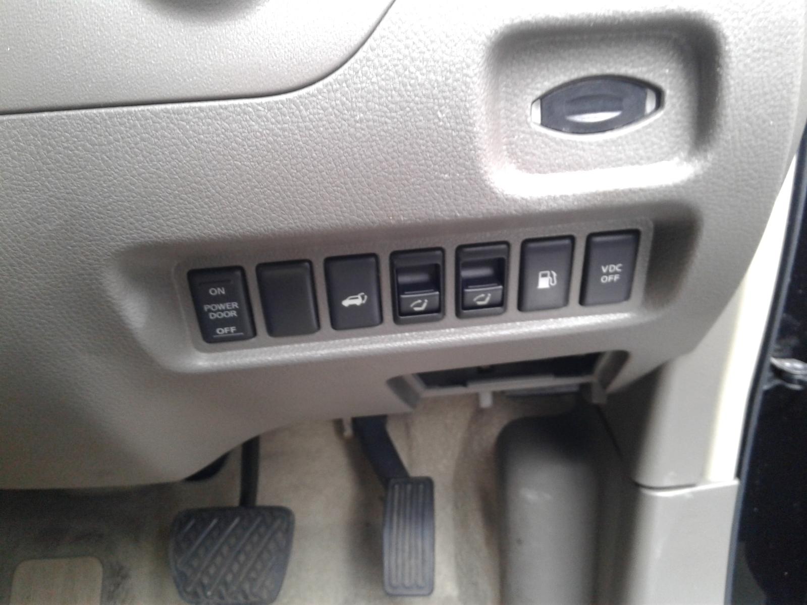 View Auto part Rear Garnish Nissan Murano 2009