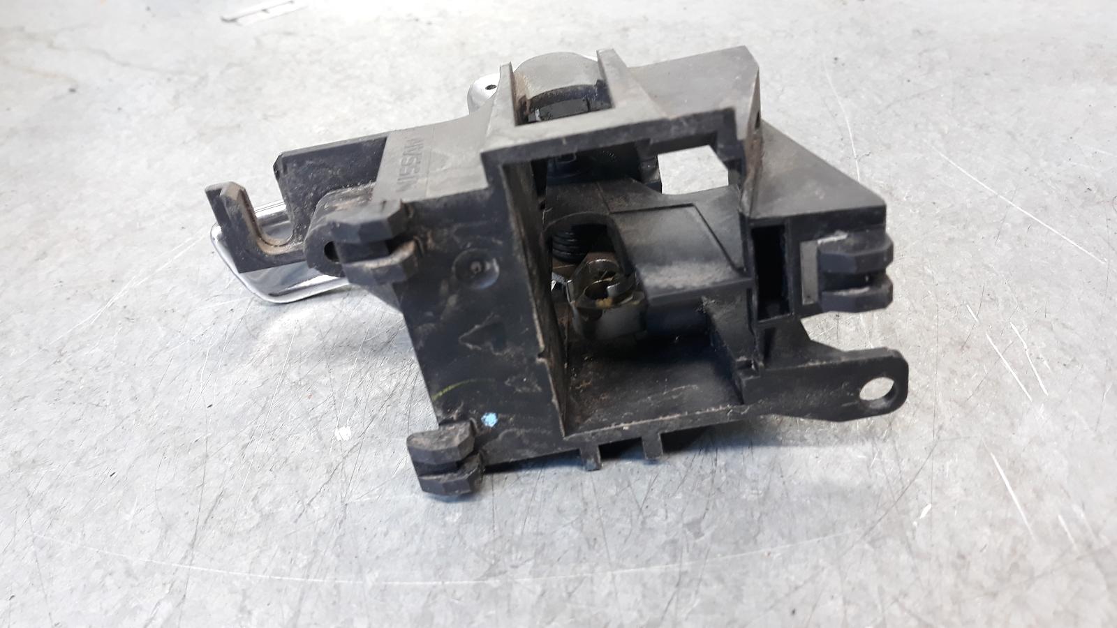 View Auto part Door Handle Nissan Navara 2008