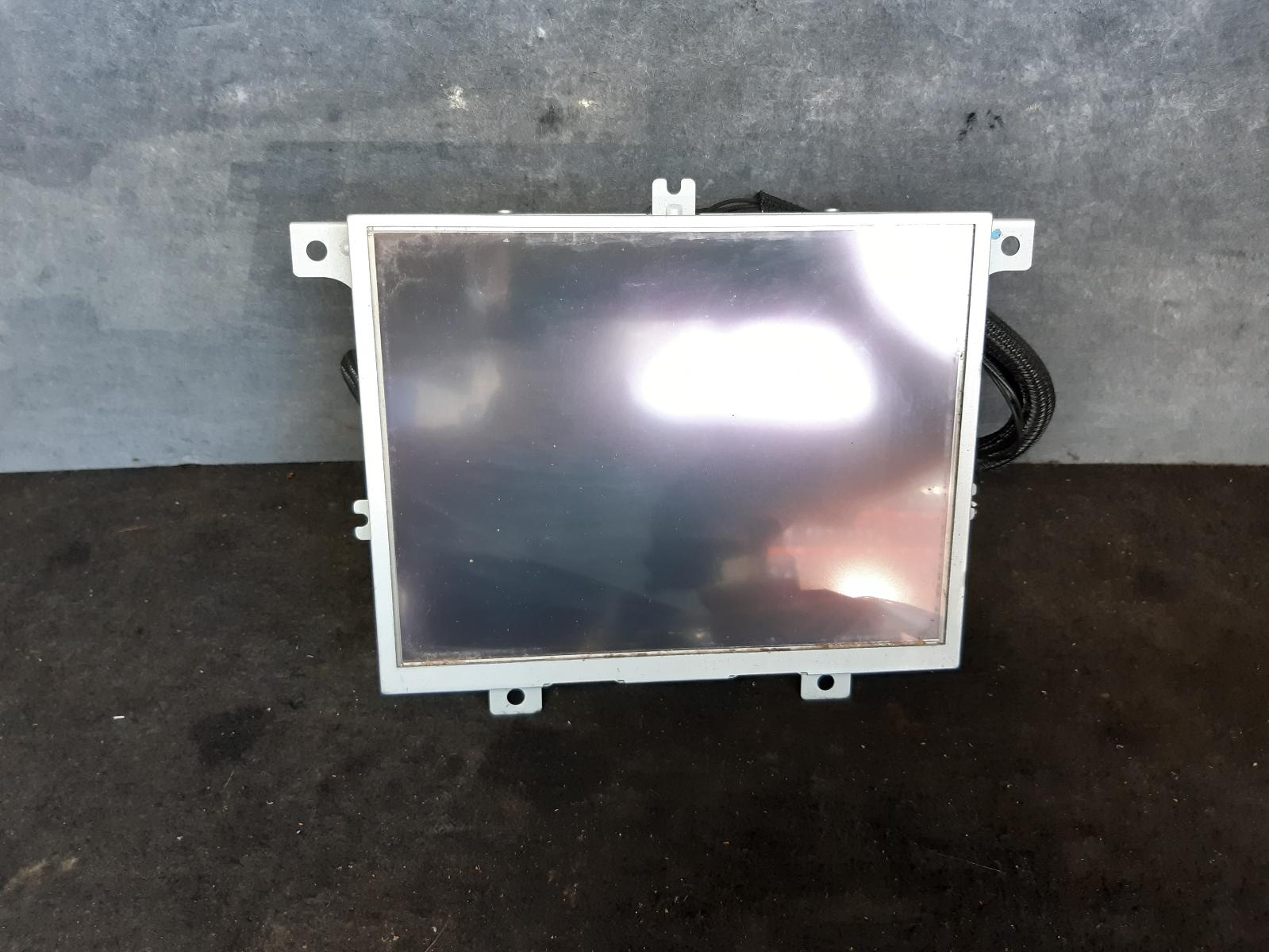 2014 Dodge Journey Radio/Cd/Dvd/Sat/Tv View Auto part Radio/Cd/Dvd/Sat/Tv Dodge Journey 2014