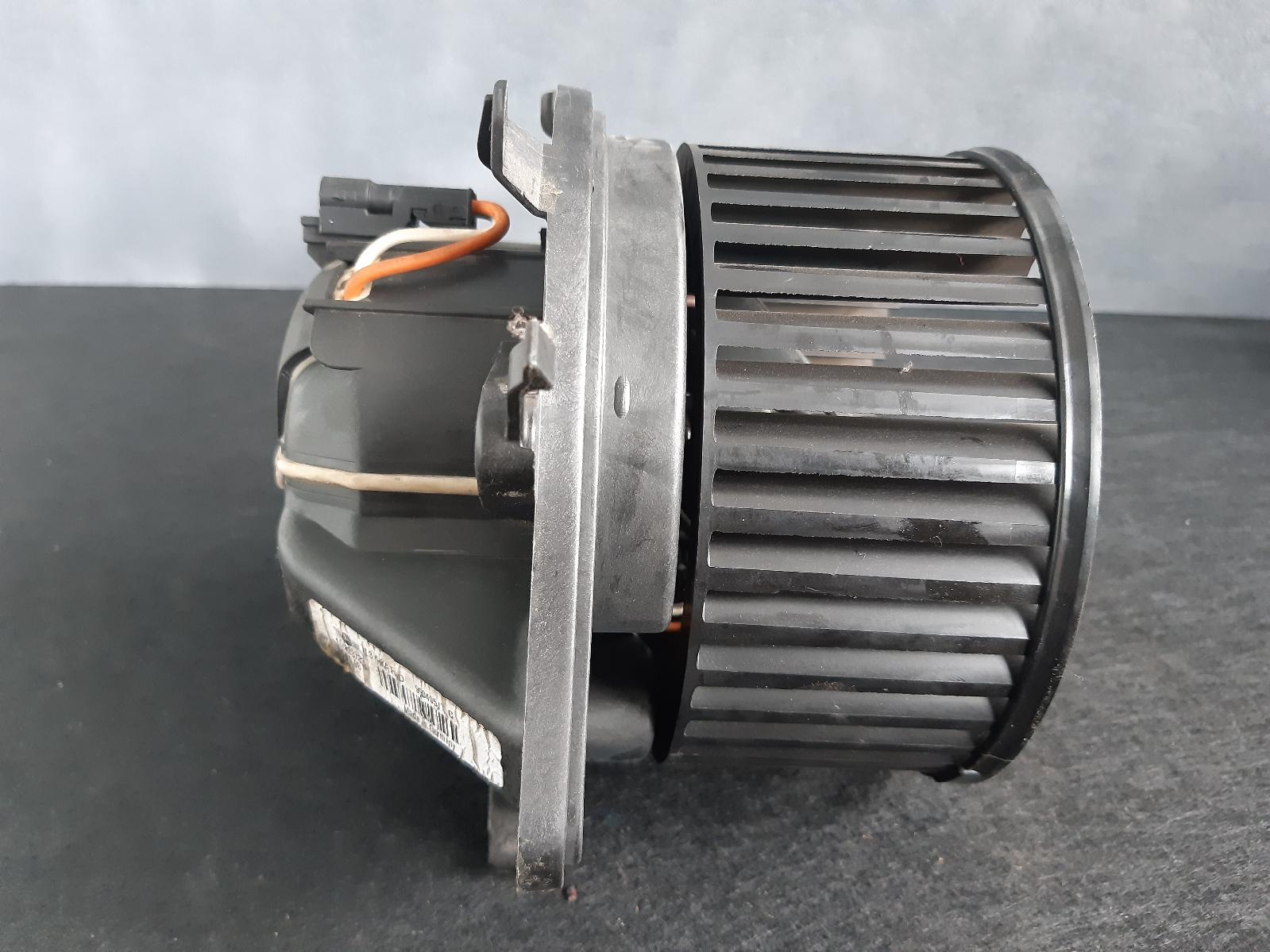 View Auto part Heater Fan Motor Mini Cooper 2008