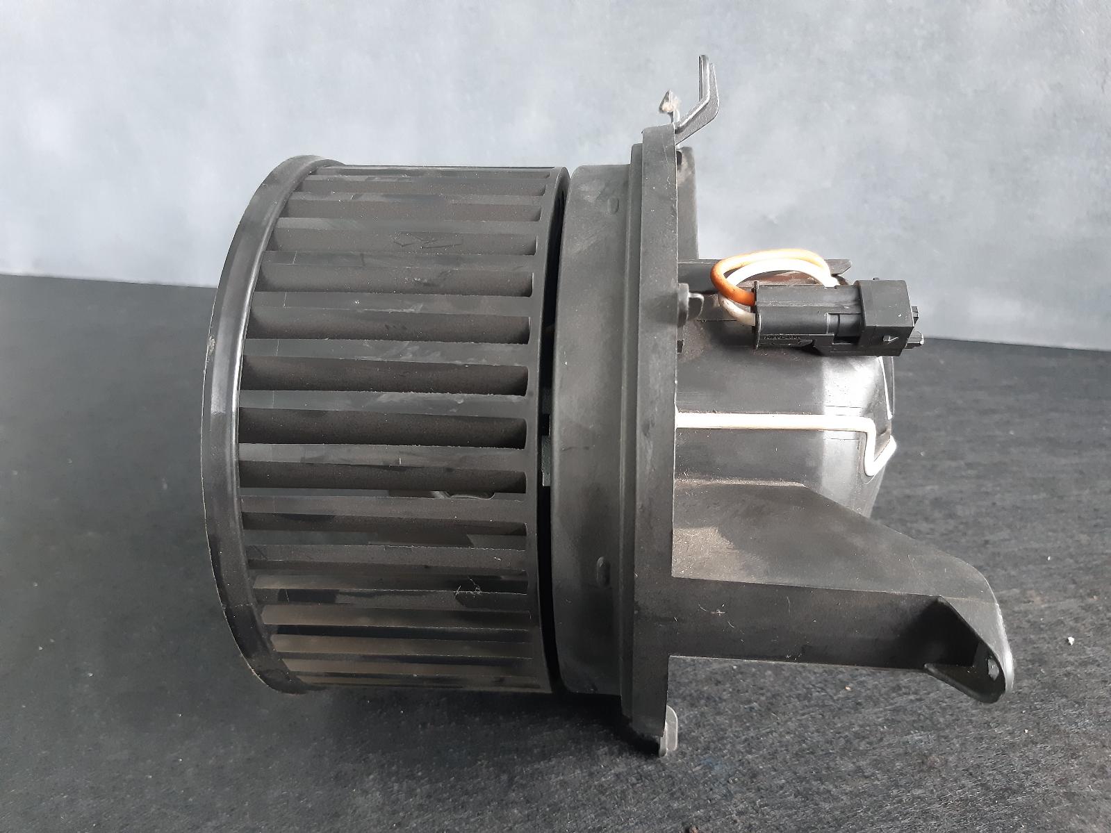 View Auto part Heater Fan Motor Mini Cooper 2008