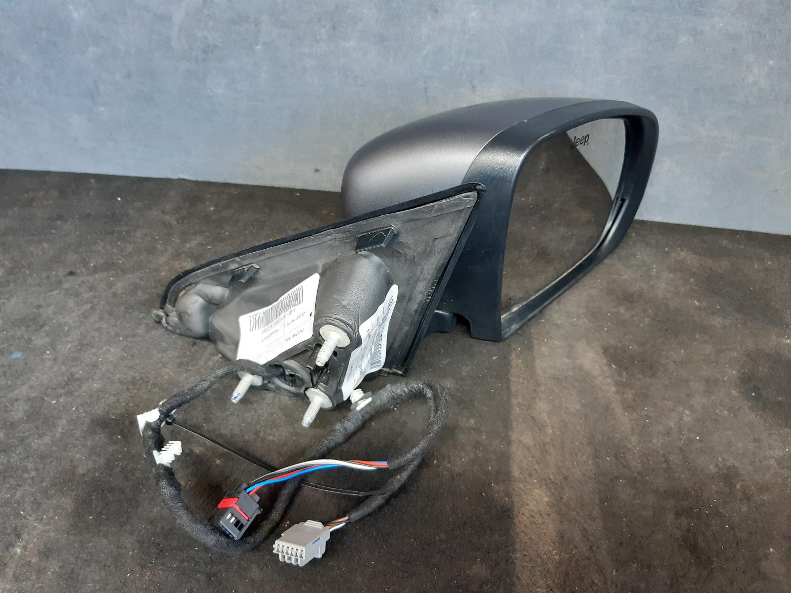 View Auto part Right Door Mirror Jeep Compass 2019