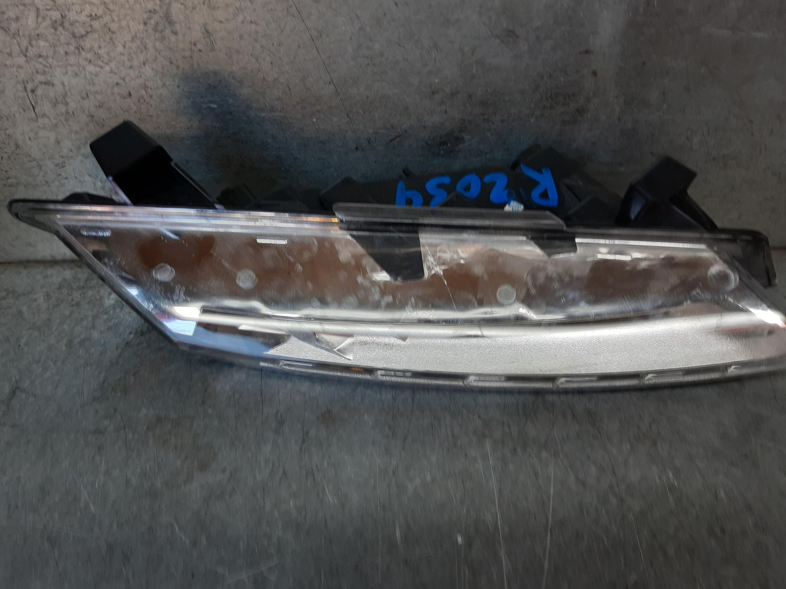 View Auto part Right Indicator/Fog/Side Renault Clio 2019