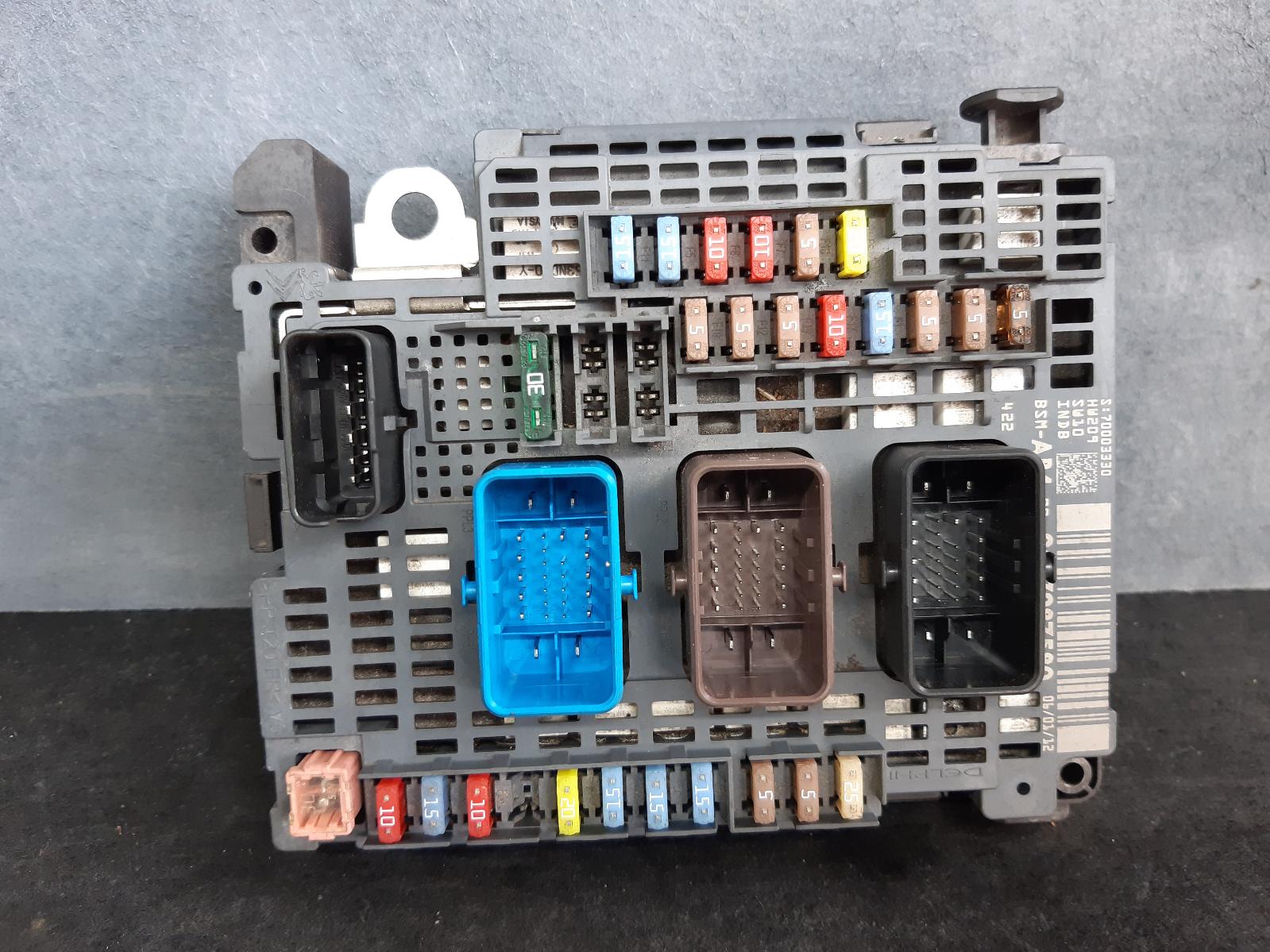 View Auto part Fuse Box Peugeot 508 2012