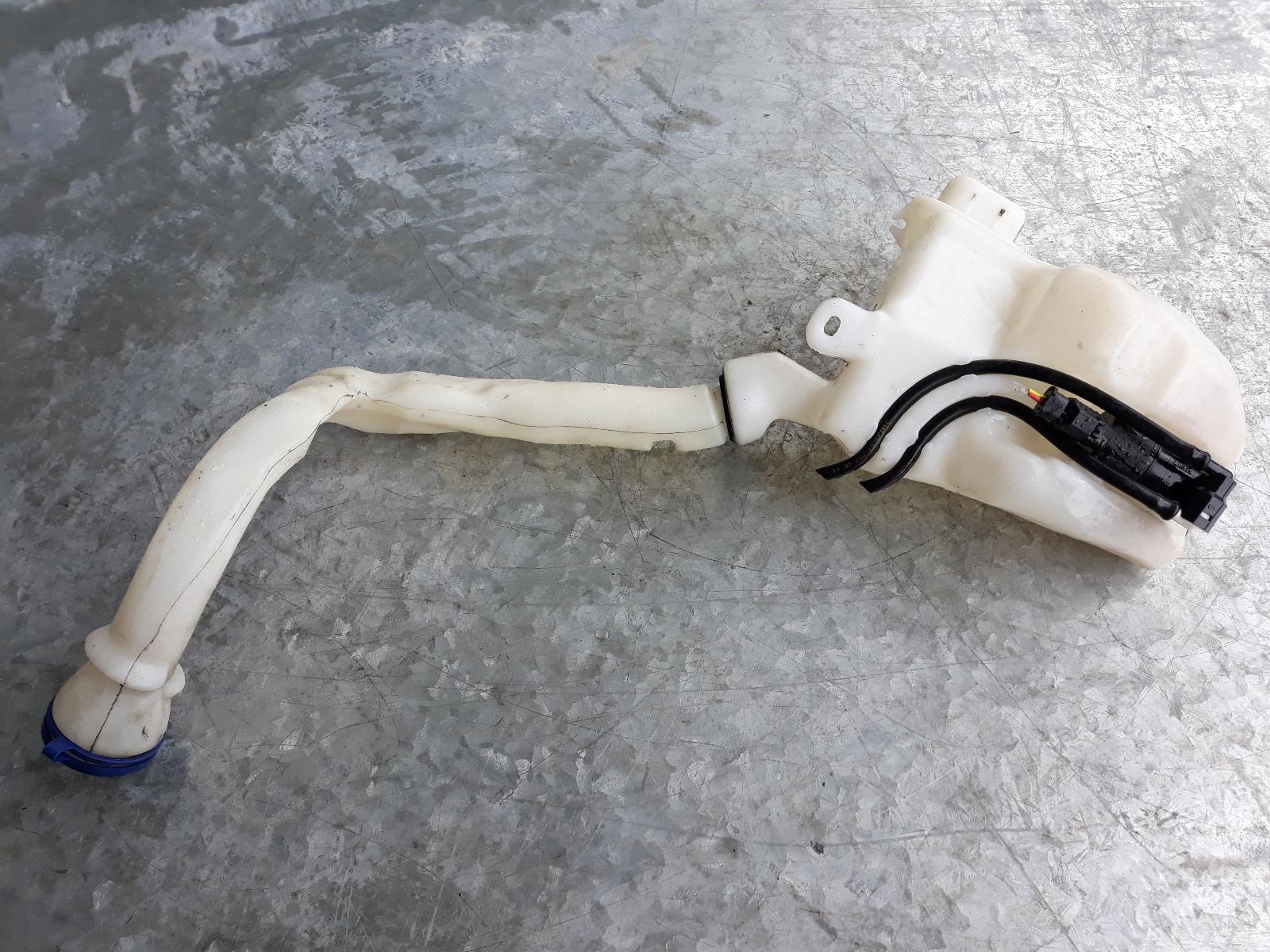 View Auto part Washer Bottle Peugeot 2008 2014