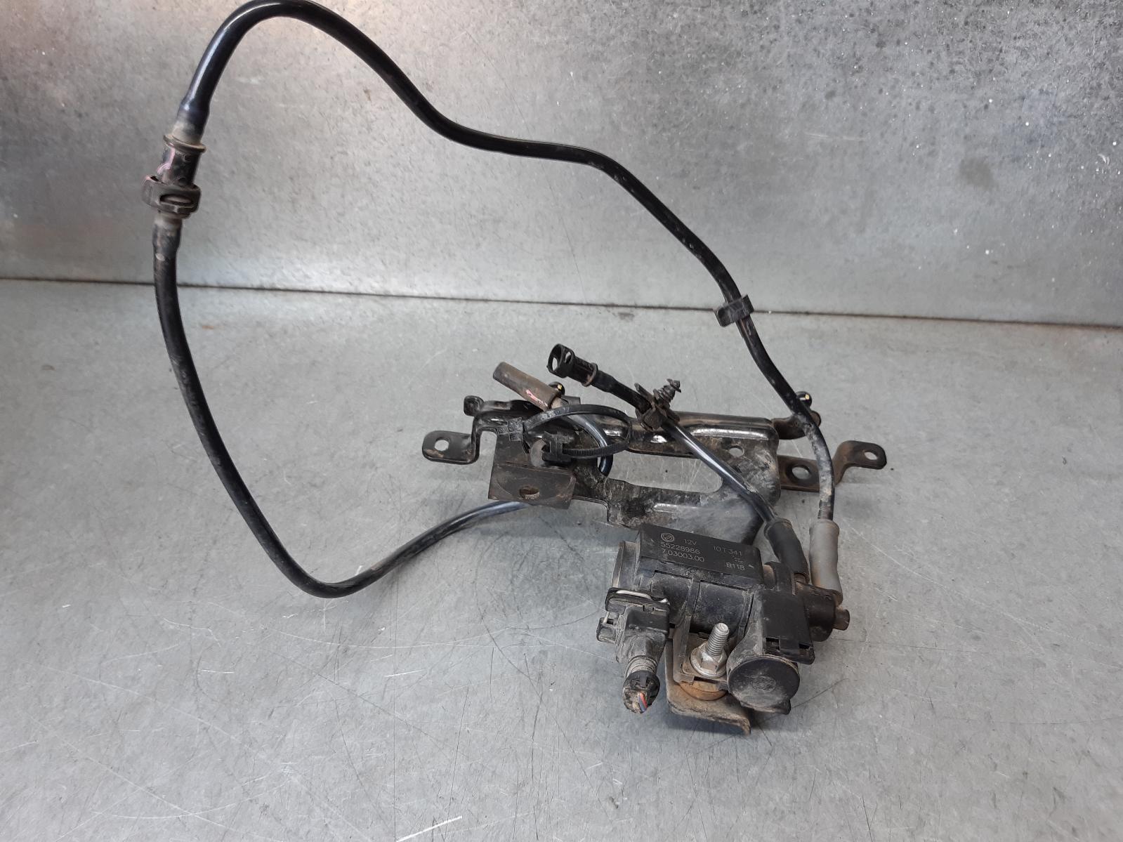 2013 Fiat Freemont Misc Switch/Relay View Auto part Misc Switch/Relay Fiat Freemont 2013