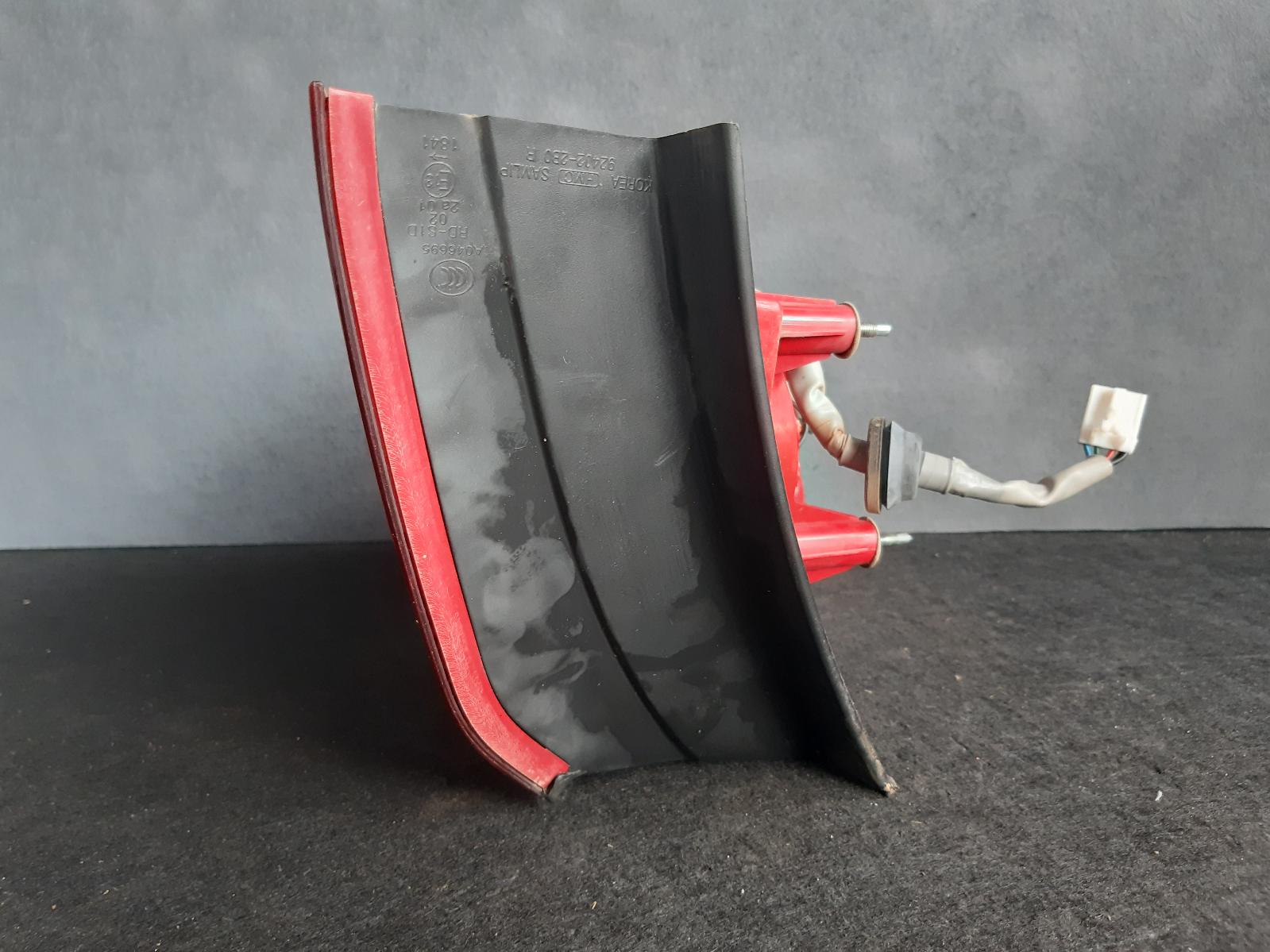 View Auto part Left Taillight Hyundai Santa Fe 2008