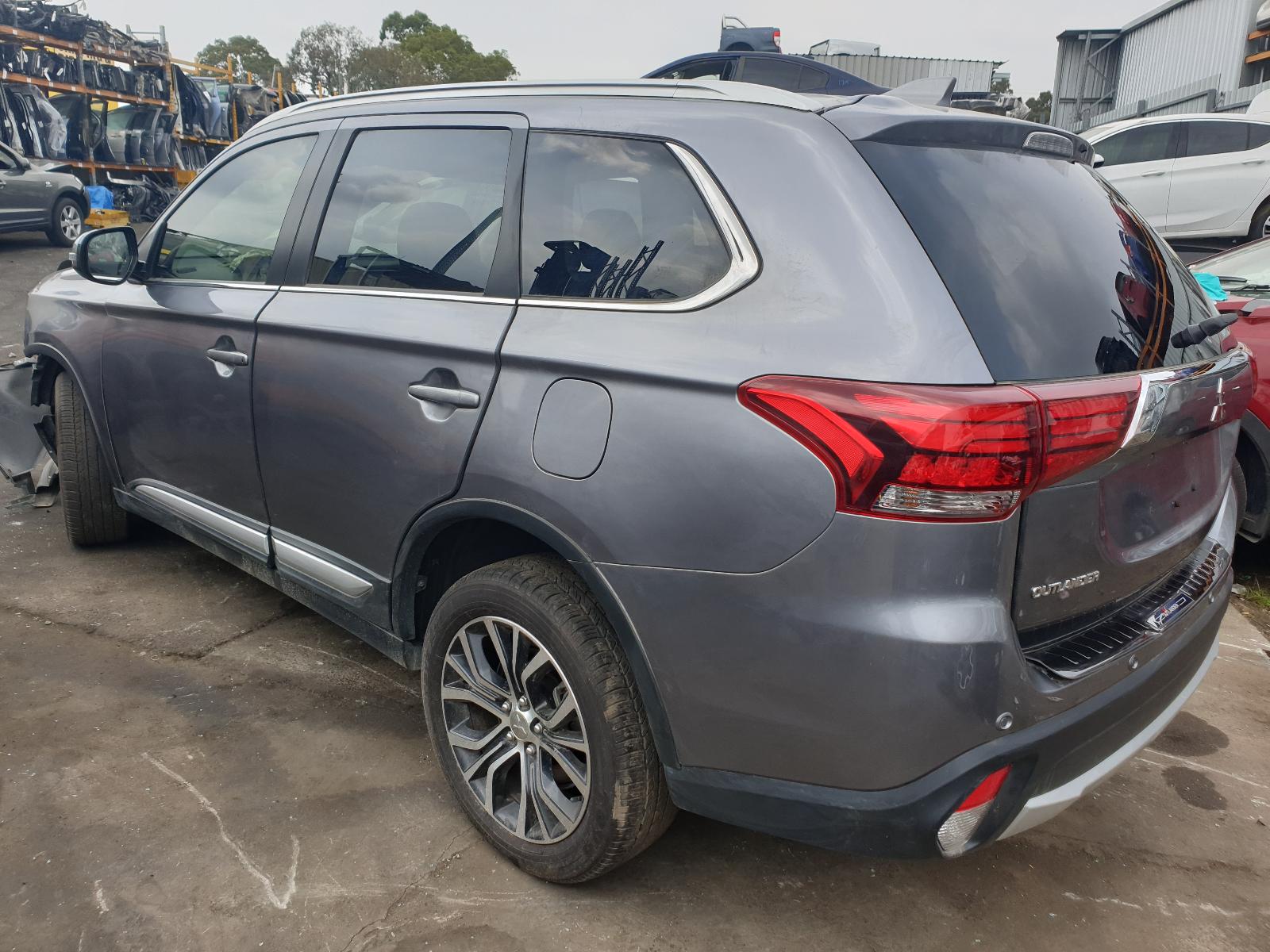 View Auto part Wheel Arch Flare Mitsubishi Outlander 2018