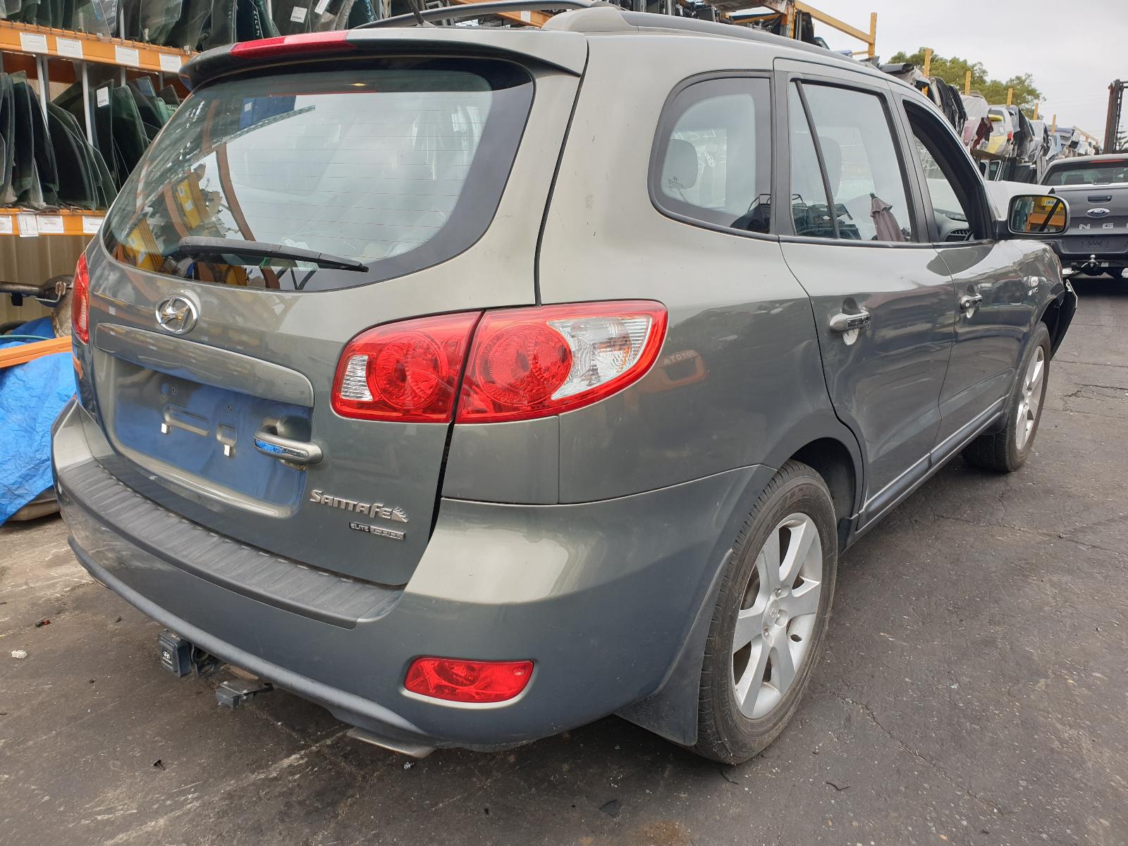 View Auto part Left Taillight Hyundai Santa Fe 2008