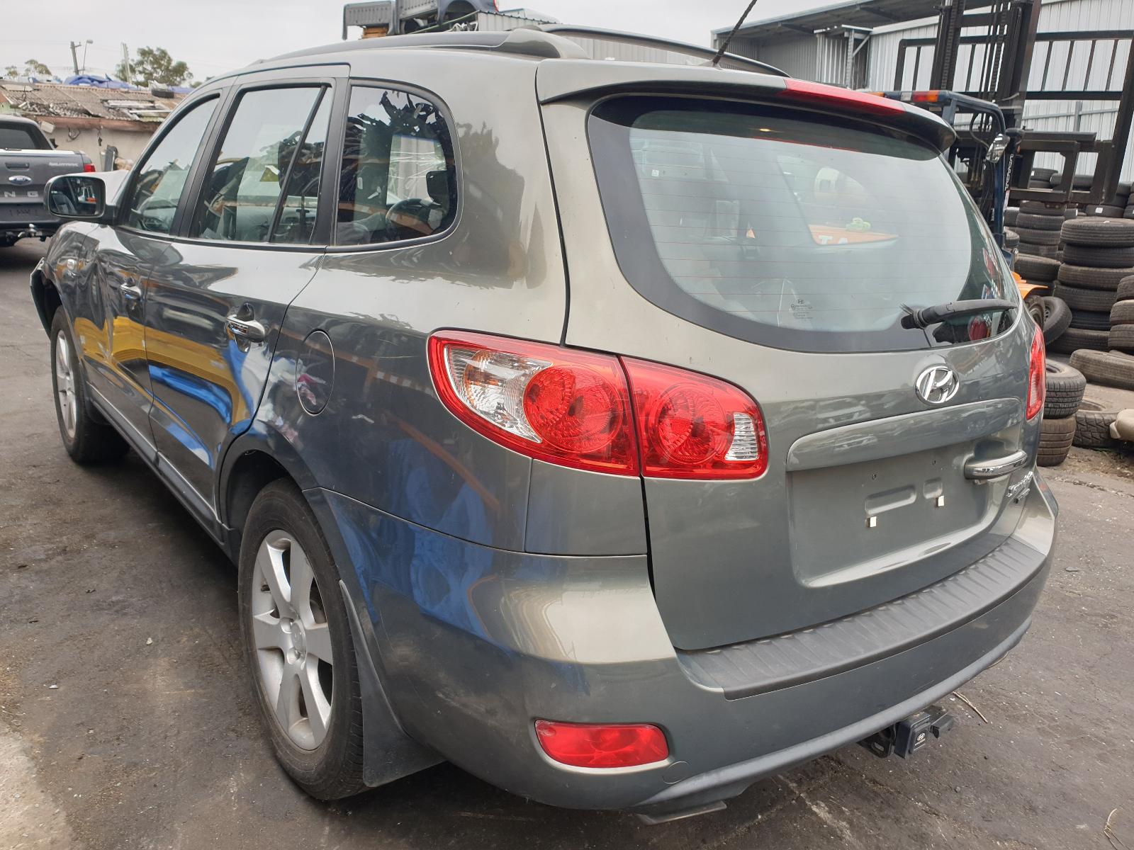 View Auto part Left Taillight Hyundai Santa Fe 2008