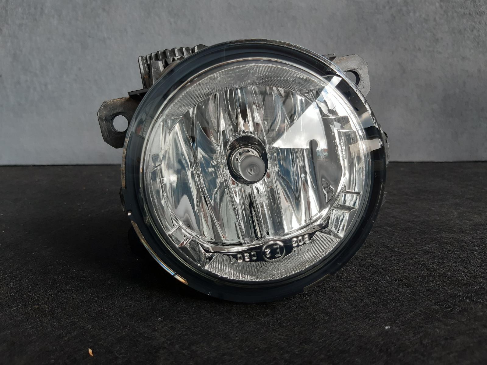 View Auto part Left Indicator/Fog/Side Jeep Compass 2019