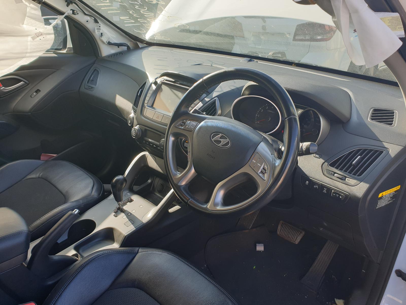 2014 Hyundai Ix35 Left Guard View Auto part Left Guard Hyundai Ix35 2014