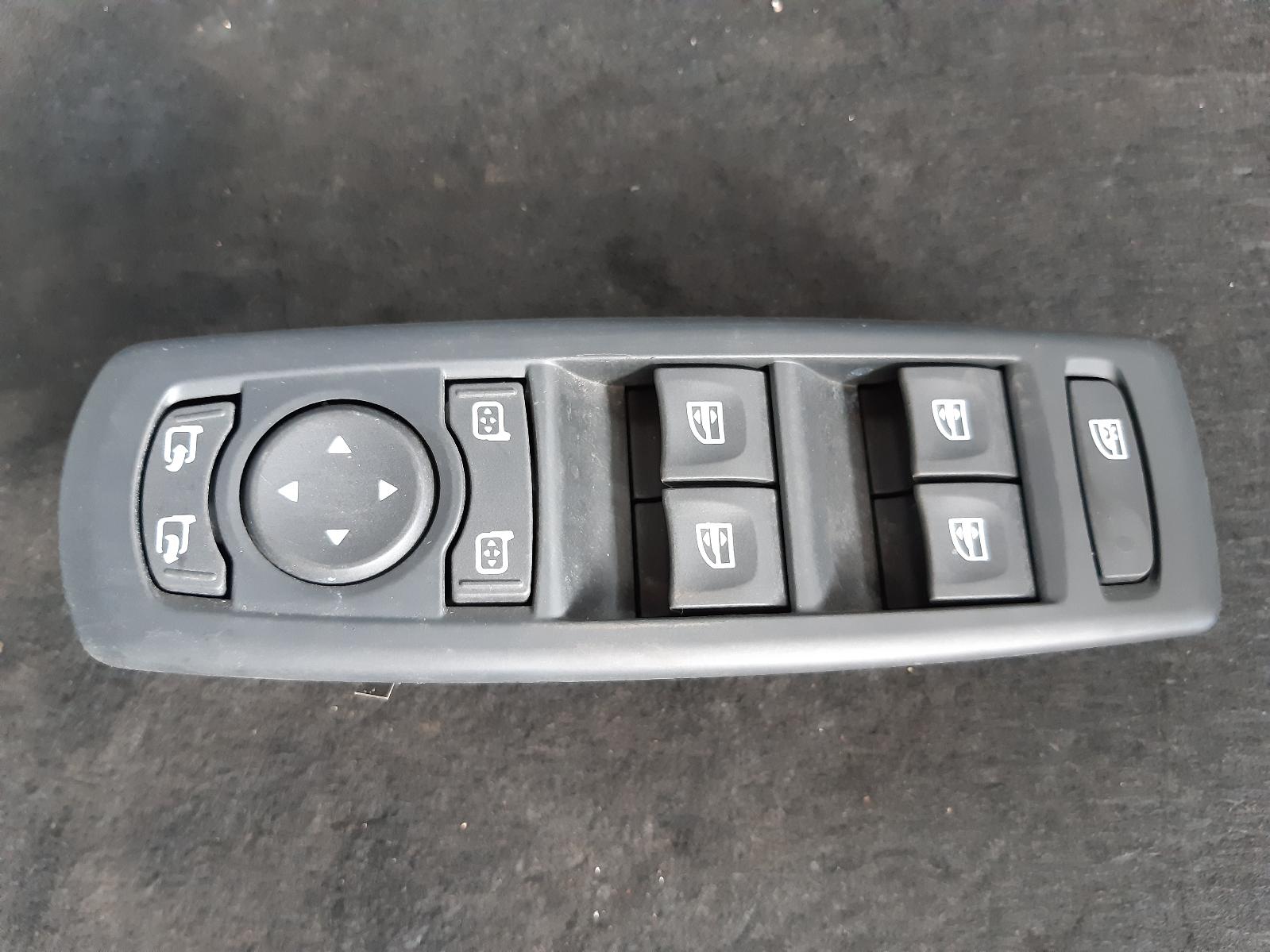 View Auto part Pwr Dr Wind Switch Renault Megane 2014