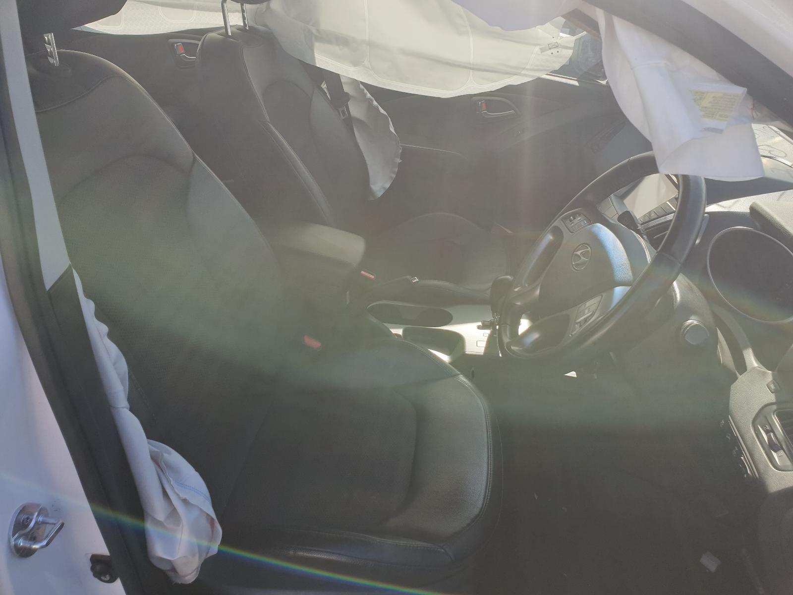 2014 Hyundai Ix35 Left Guard View Auto part Left Guard Hyundai Ix35 2014