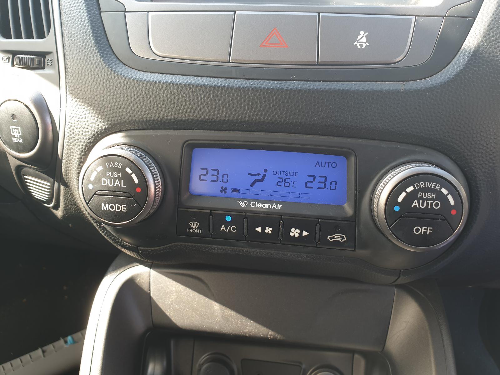 2014 Hyundai Ix35 Left Guard View Auto part Left Guard Hyundai Ix35 2014