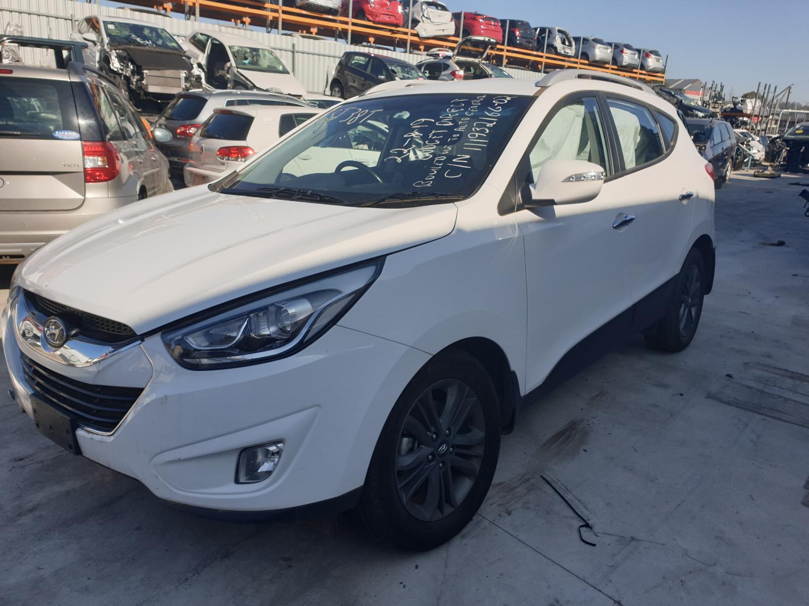 2014 Hyundai Ix35 Left Guard View Auto part Left Guard Hyundai Ix35 2014
