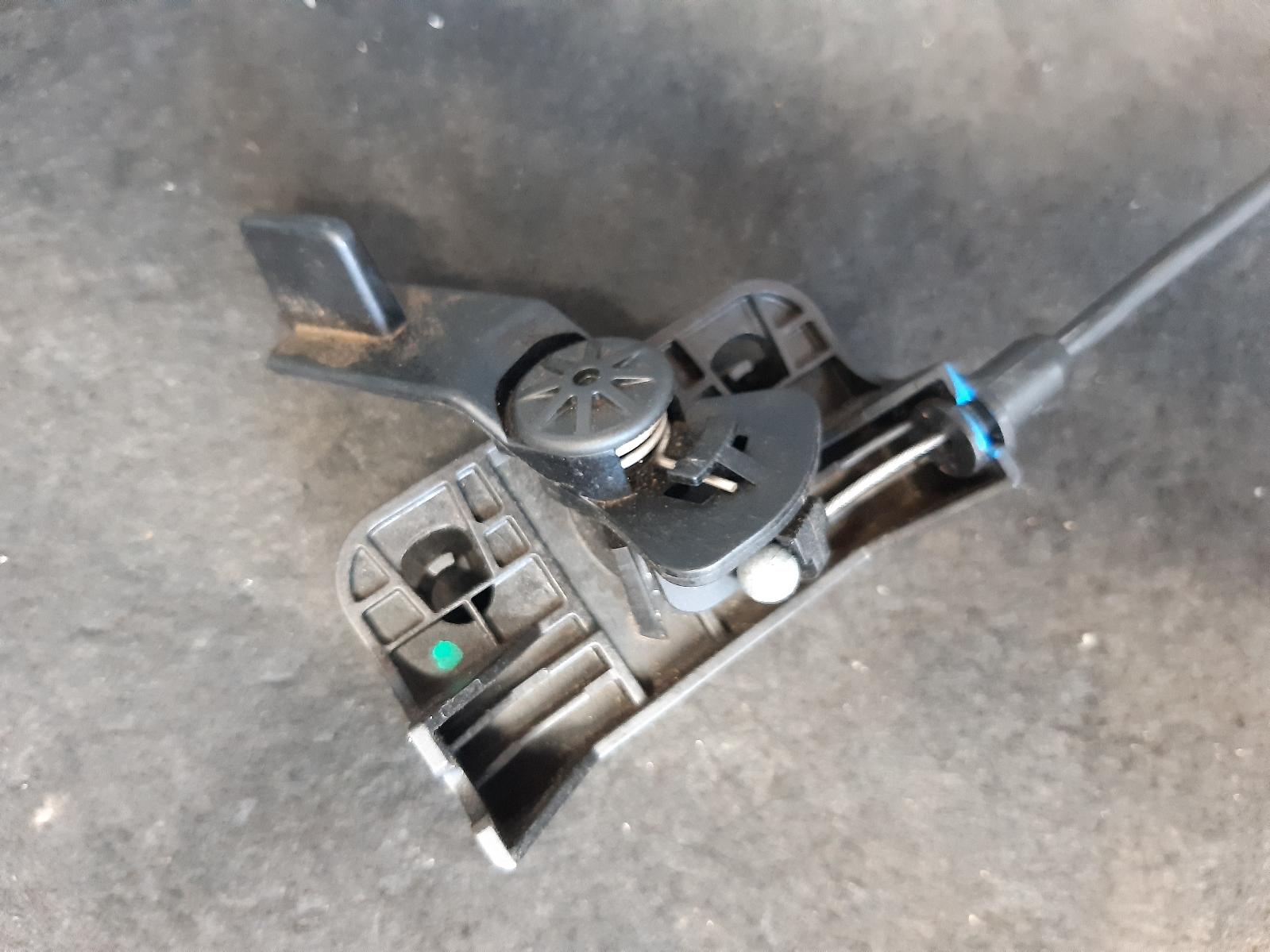 View Auto part Bonnet Lock/Support Jeep Compass 2019