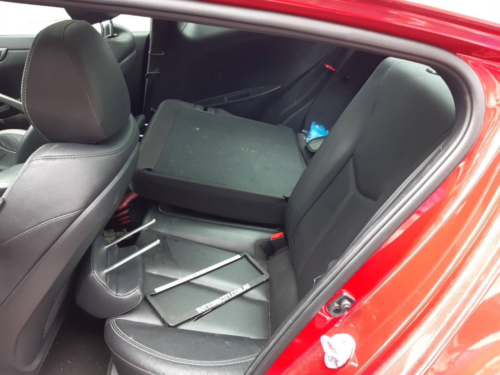 2014 Hyundai Veloster Right Taillight View Auto part Right Taillight Hyundai Veloster 2014