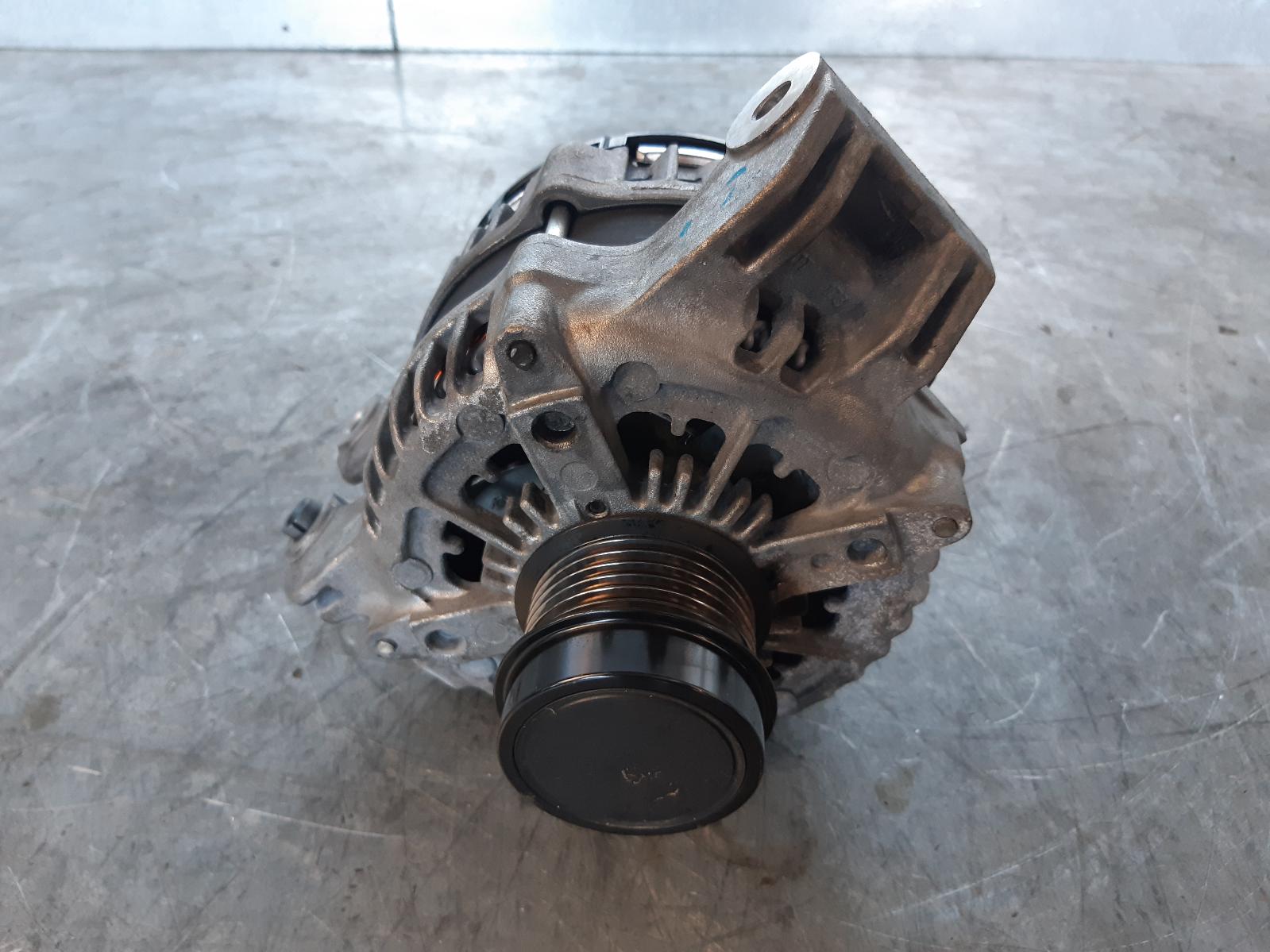 View Auto part Alternator Chrysler 300c 2013